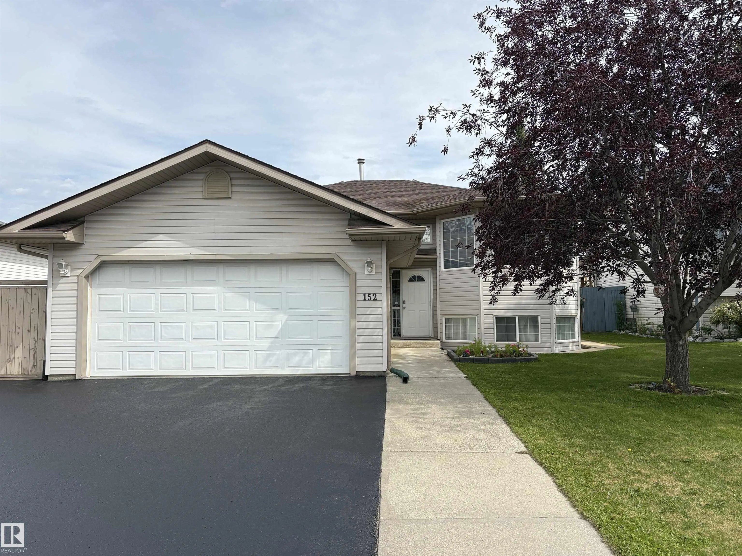 152 Mackay Crescent