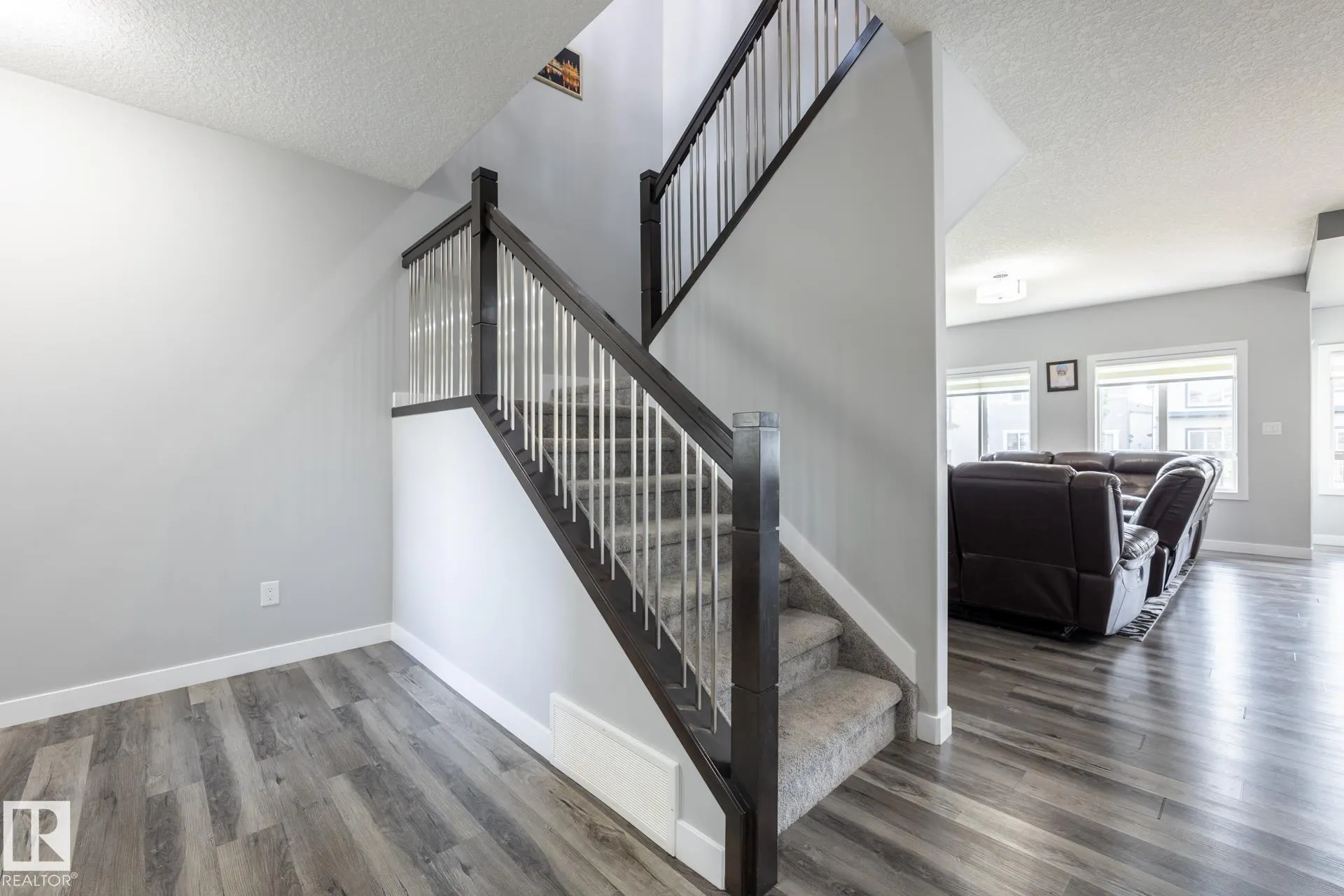9327 COOPER BEND Bend