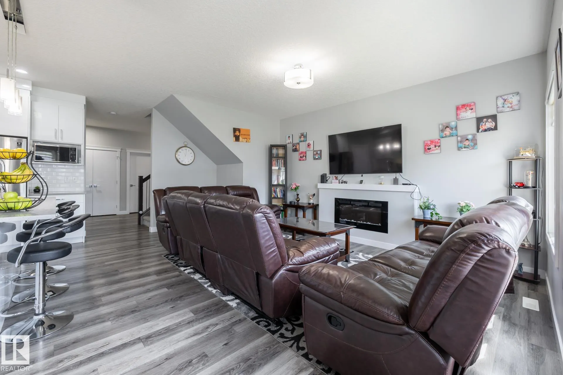 9327 COOPER BEND Bend