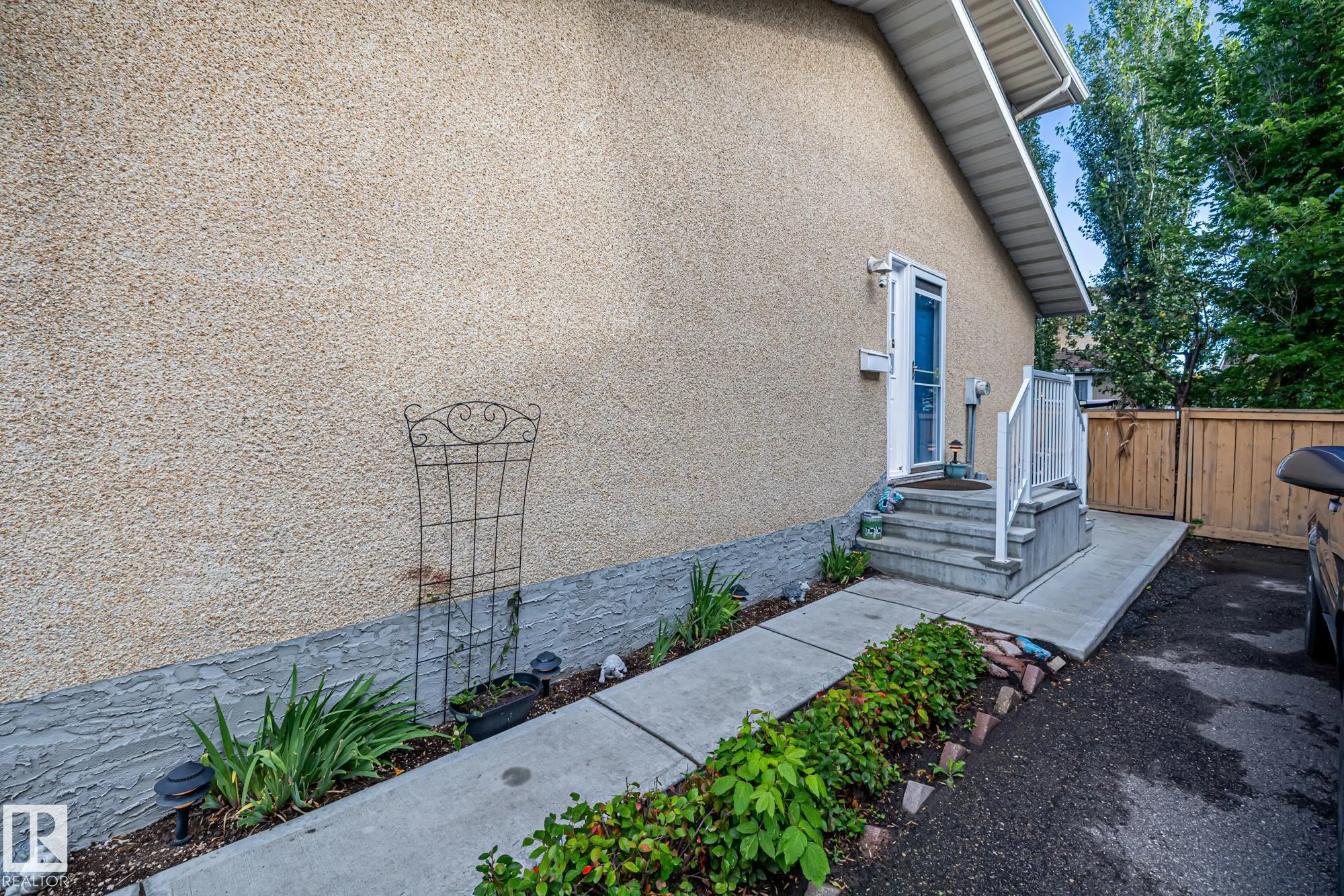 10940 BEAUMARIS Road