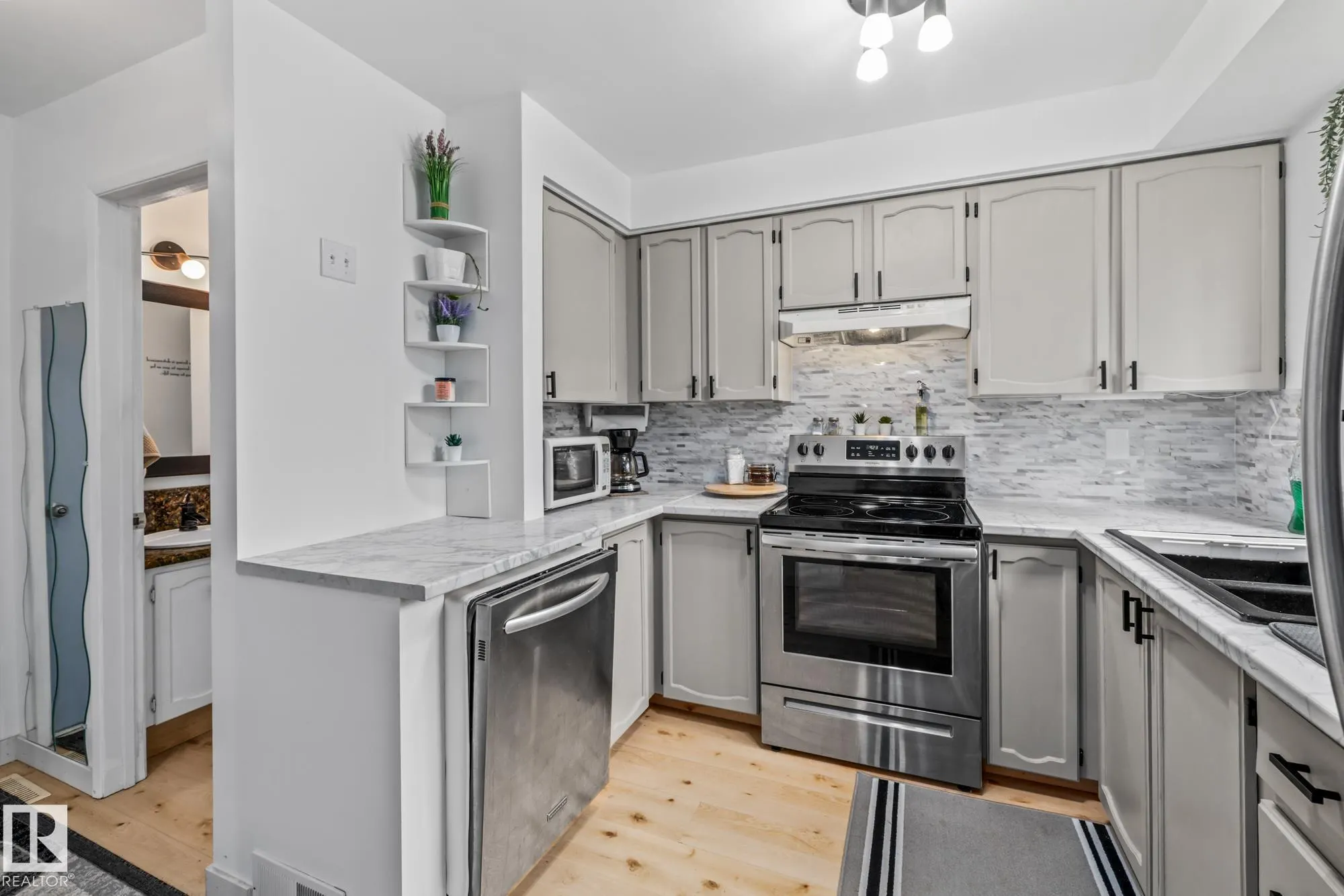 10940 BEAUMARIS Road