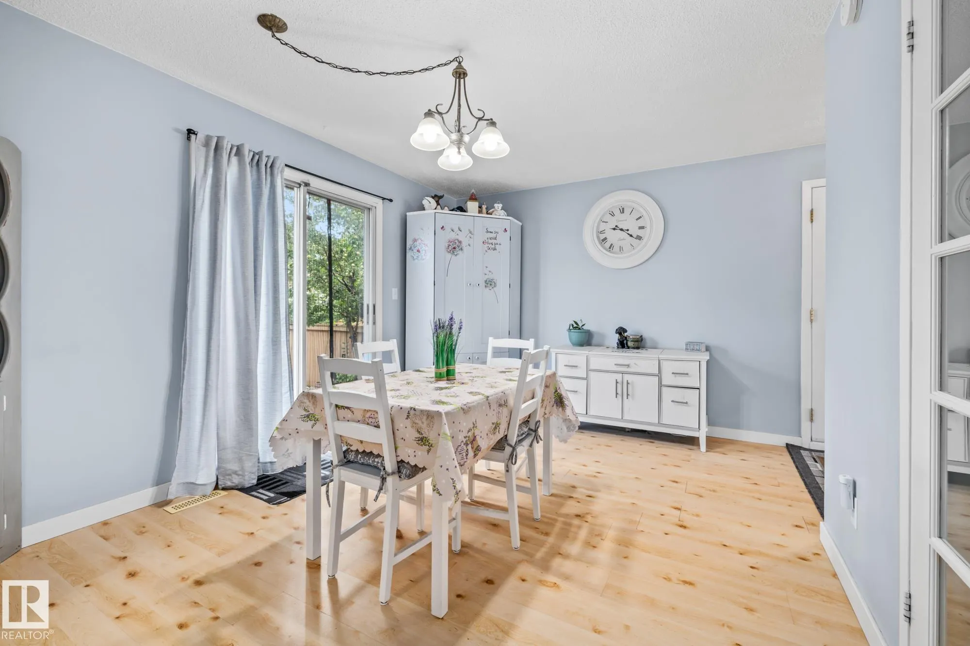 10940 BEAUMARIS Road