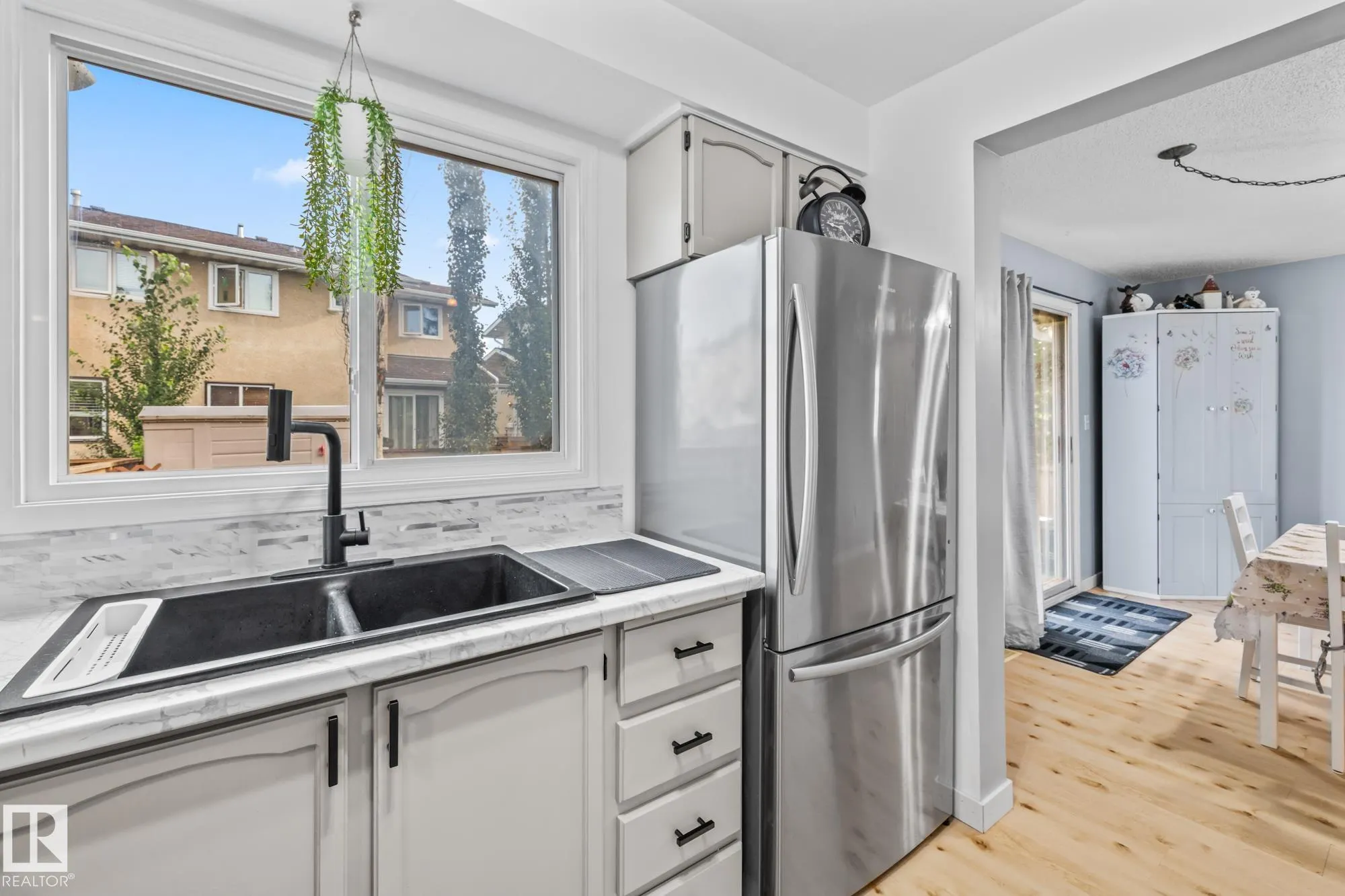 10940 BEAUMARIS Road