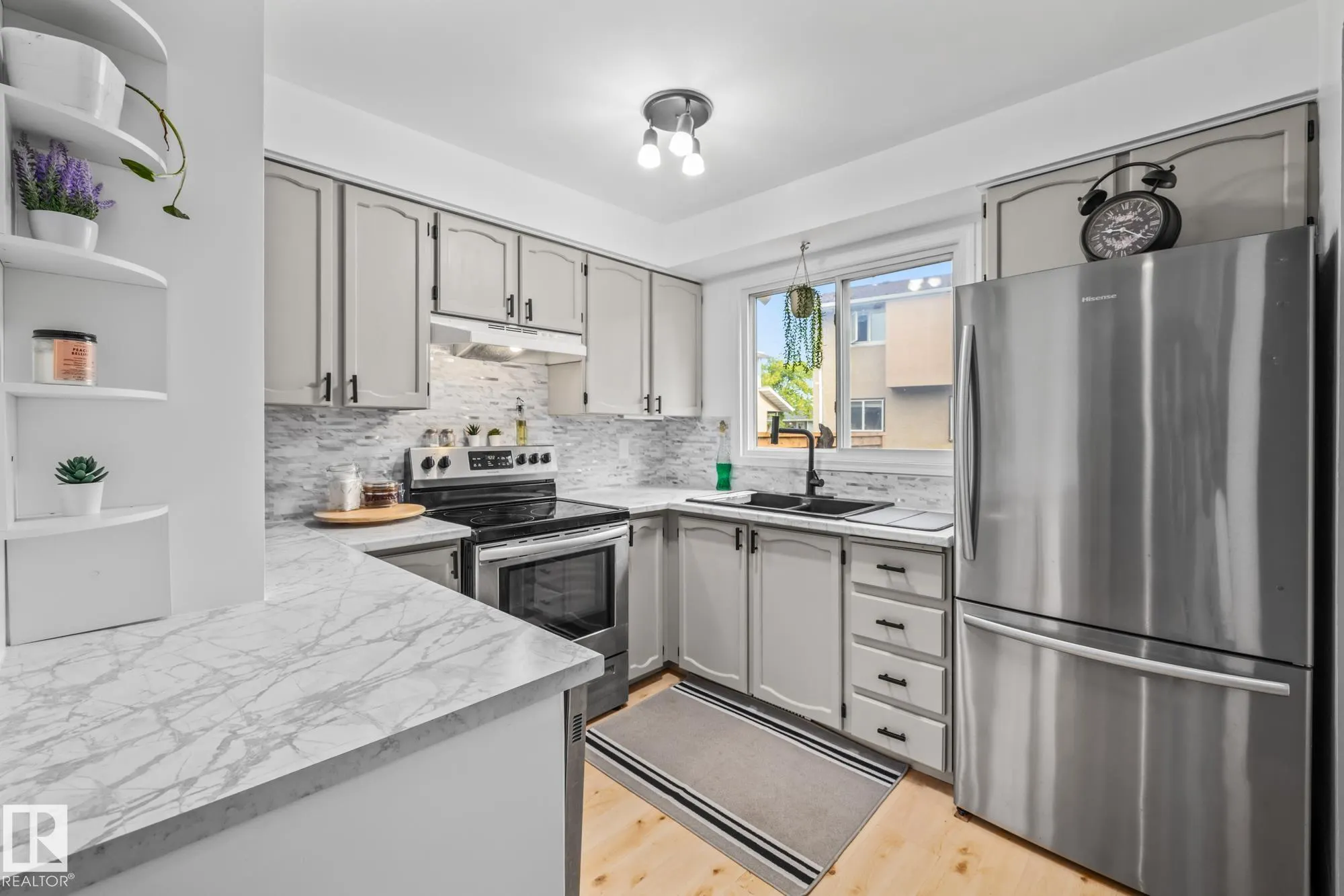 10940 BEAUMARIS Road