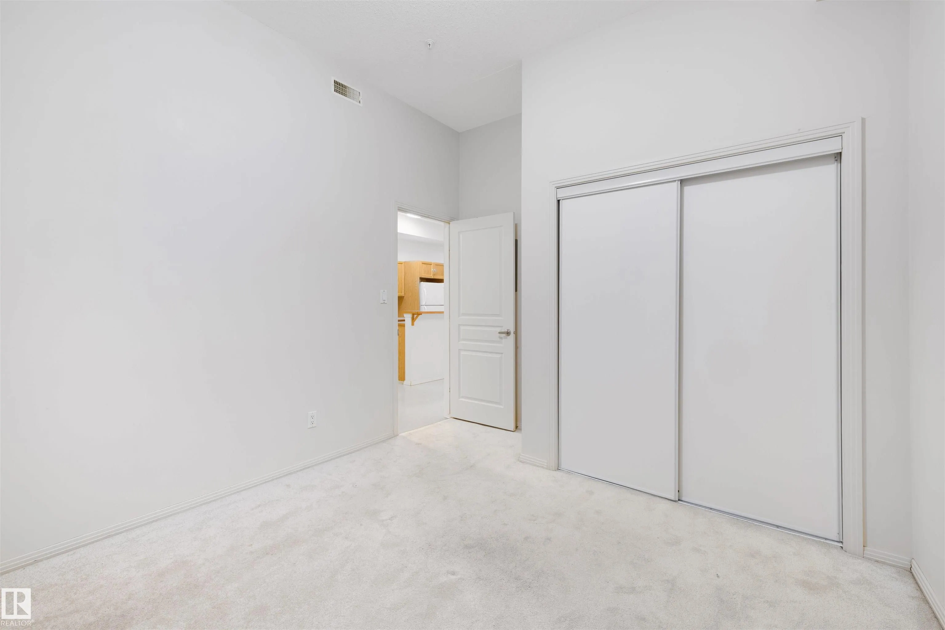 10407 122 Street
