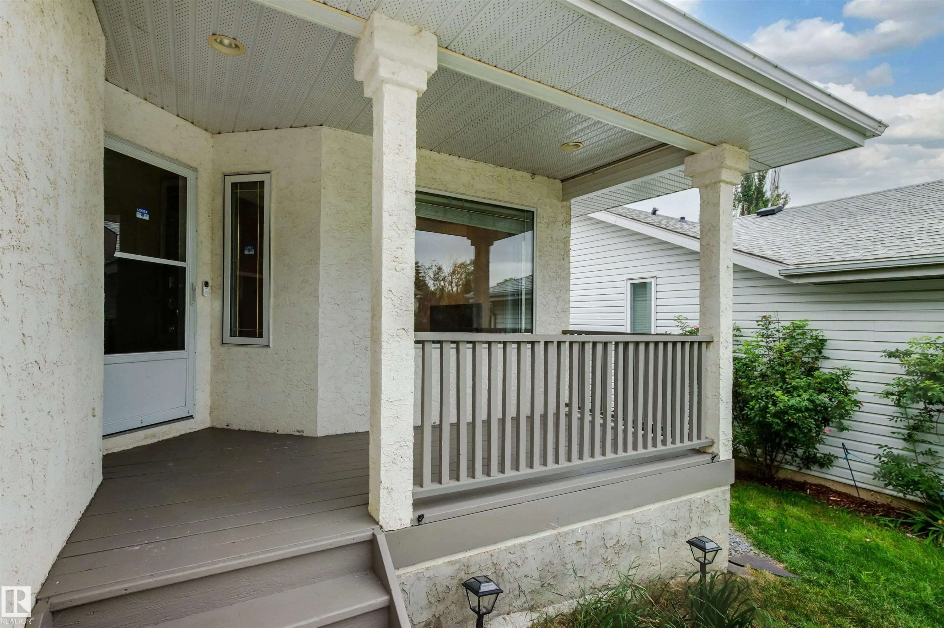 7 HAMPTON Crescent