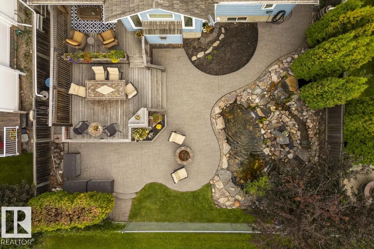 8 REGAL Way
