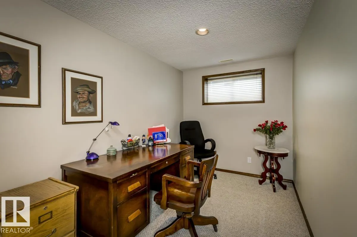 8 REGAL Way