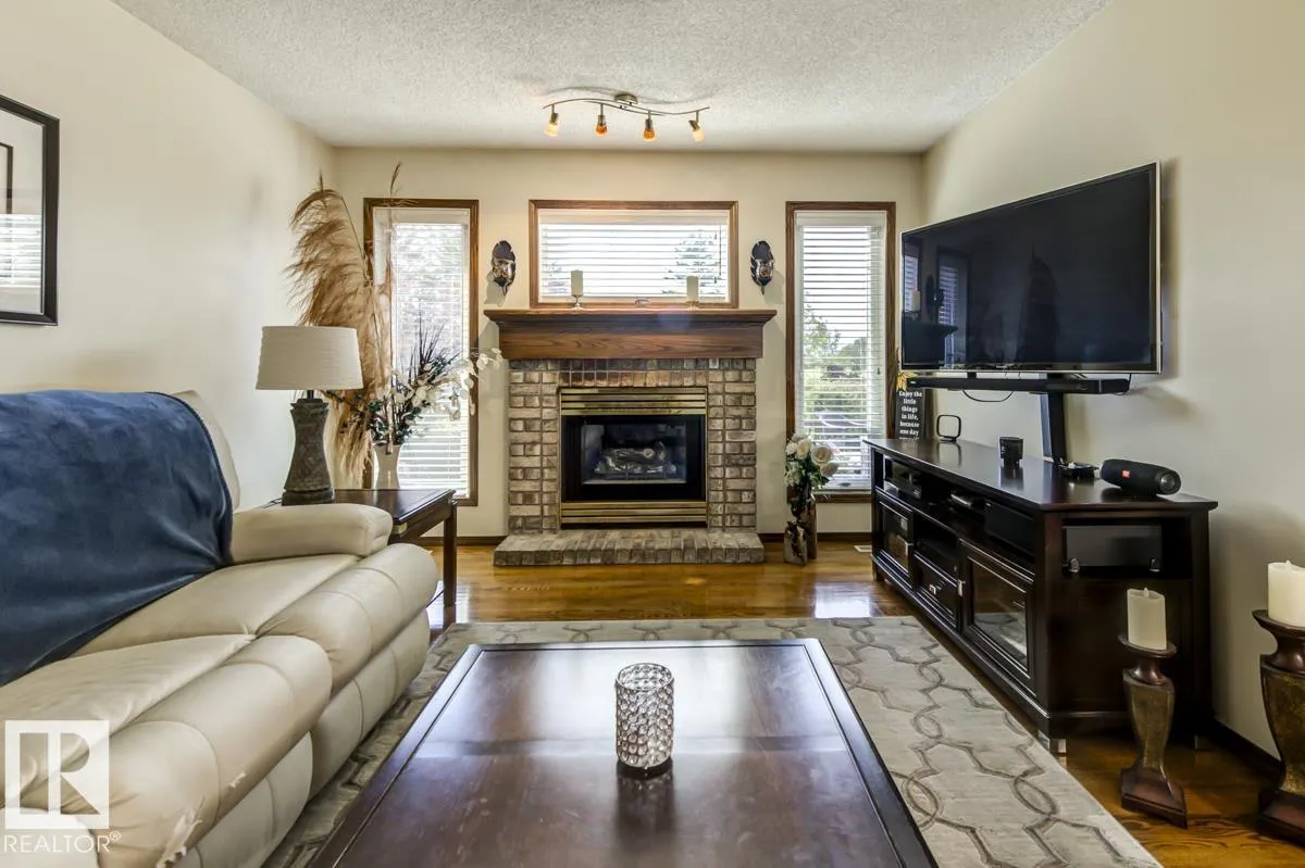 8 REGAL Way