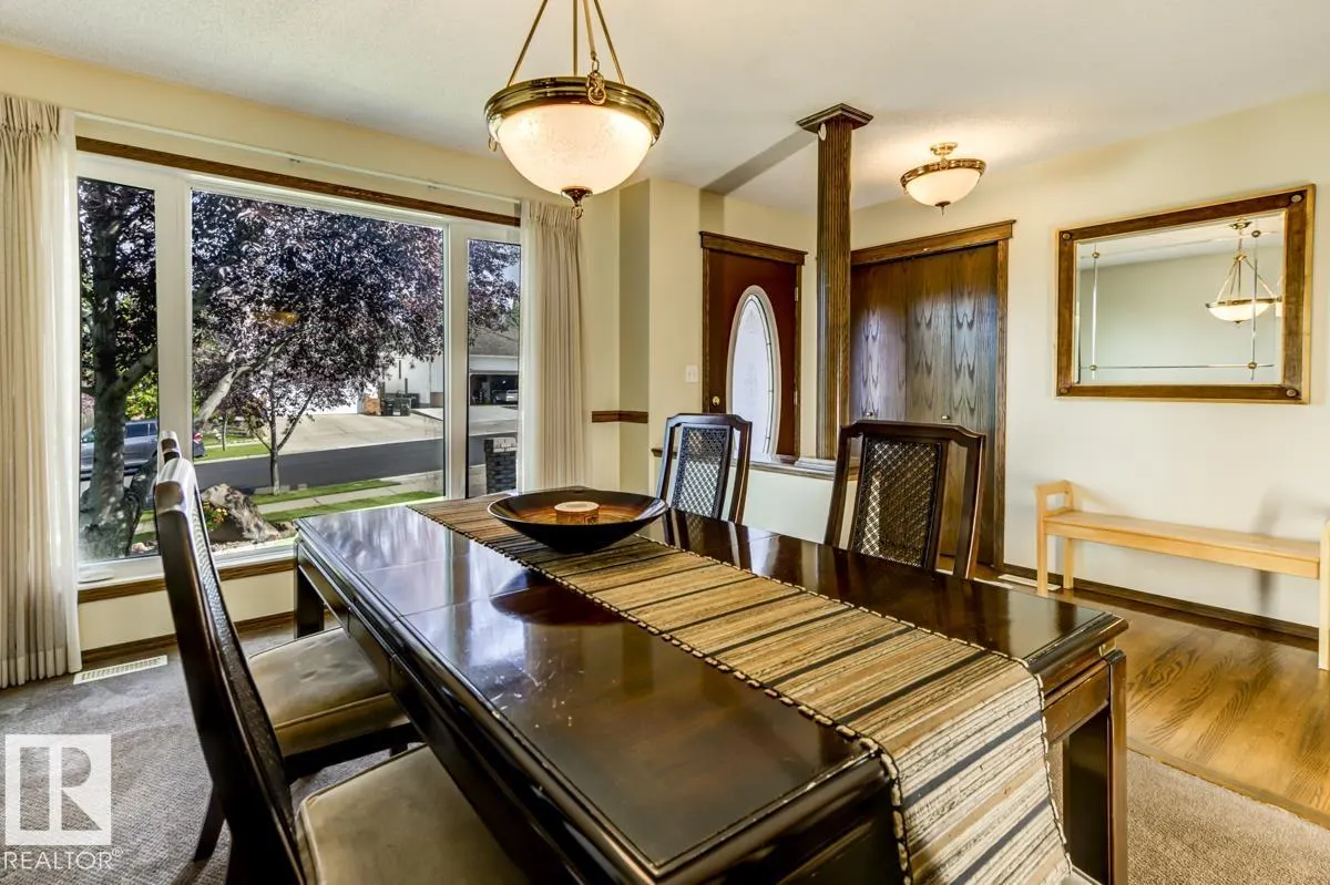 8 REGAL Way