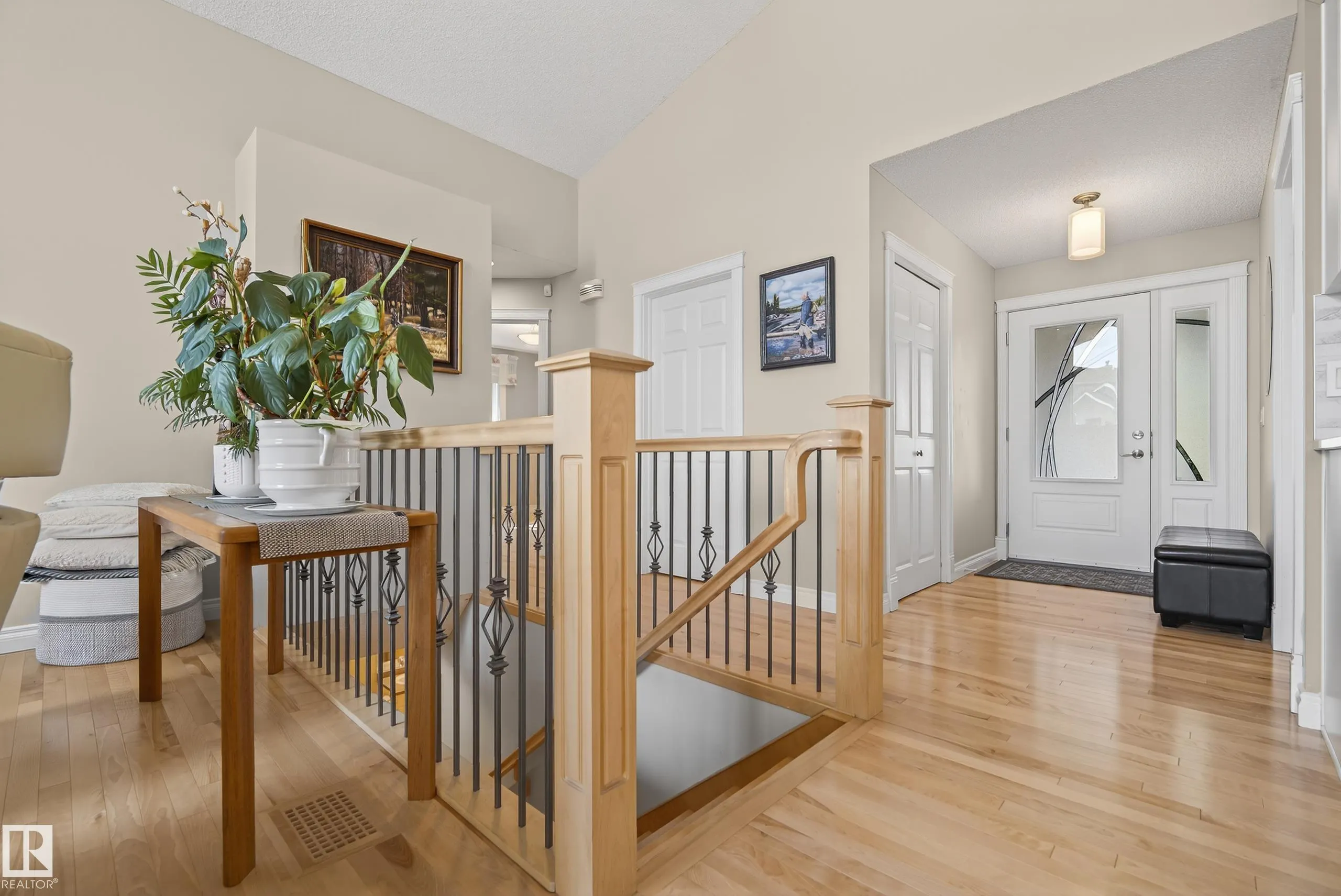 6 Hunter Place