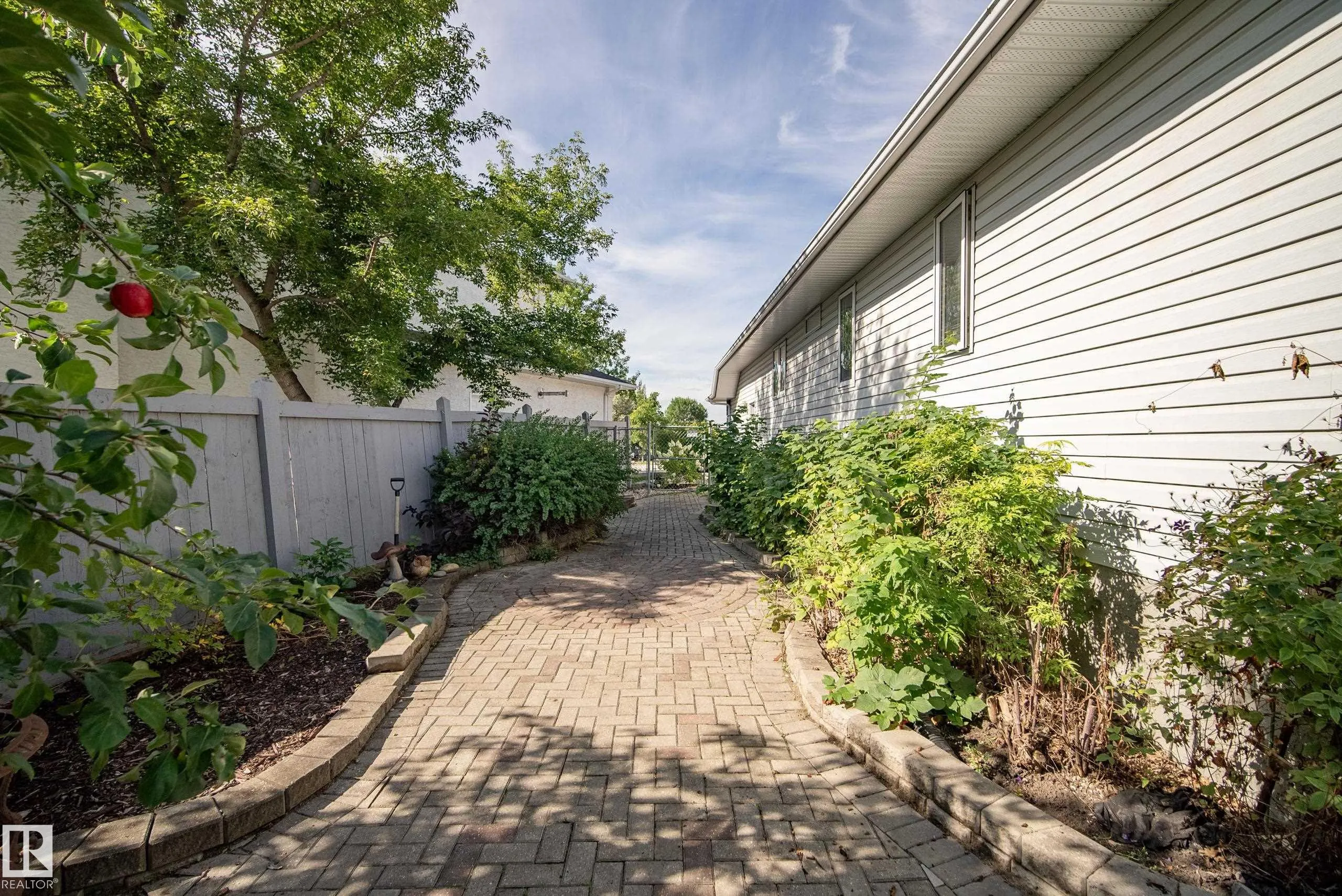 6 Hunter Place