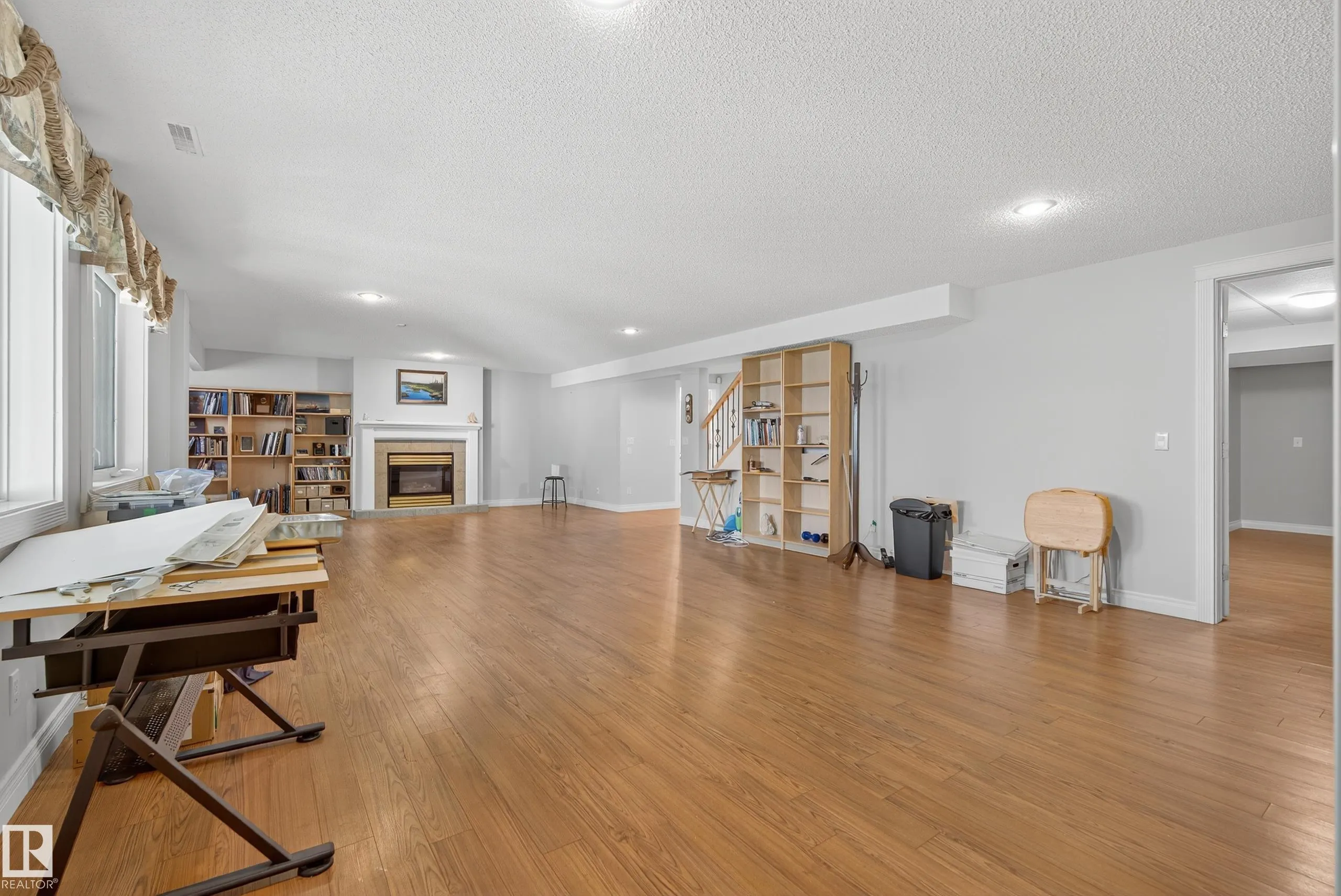6 Hunter Place