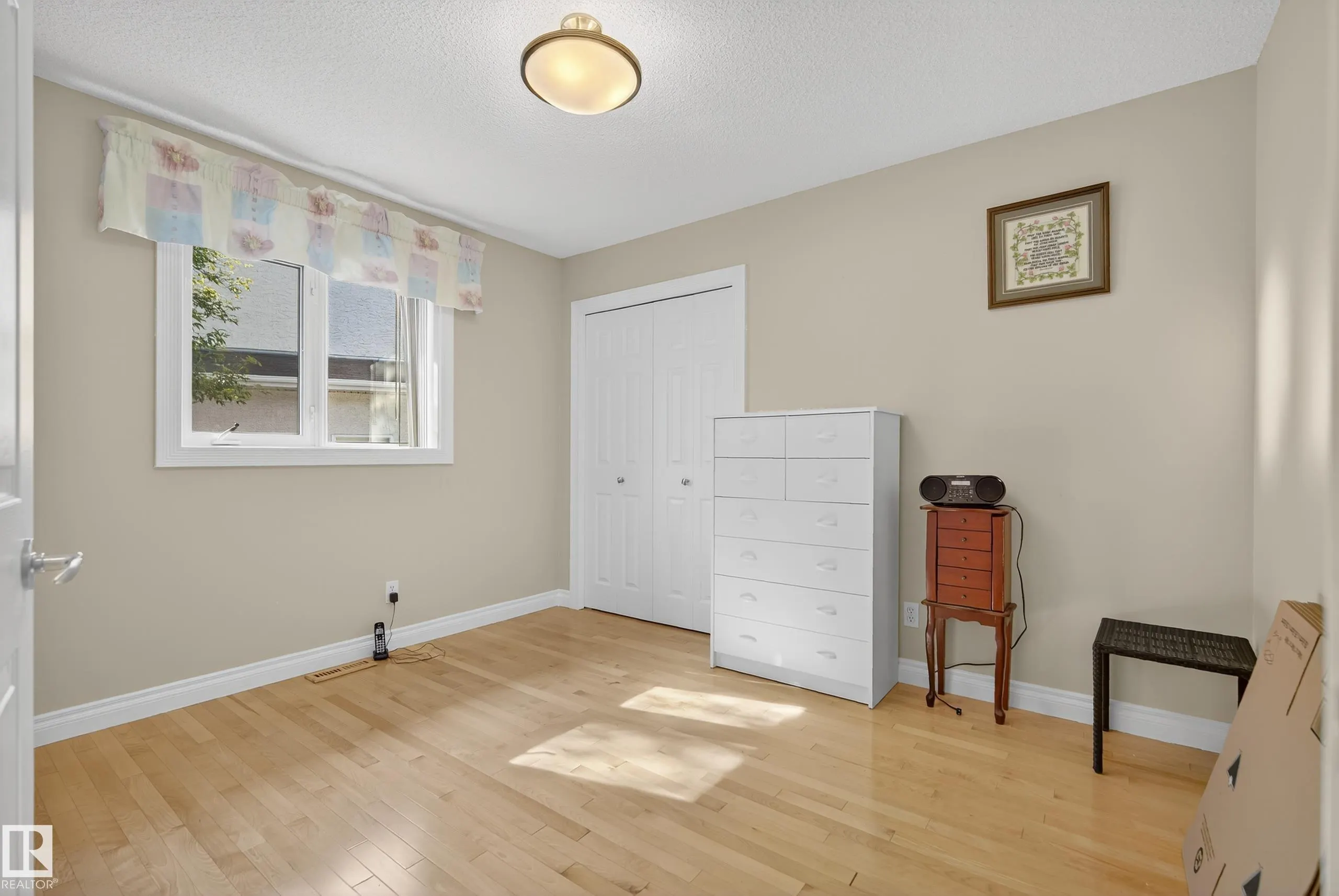 6 Hunter Place