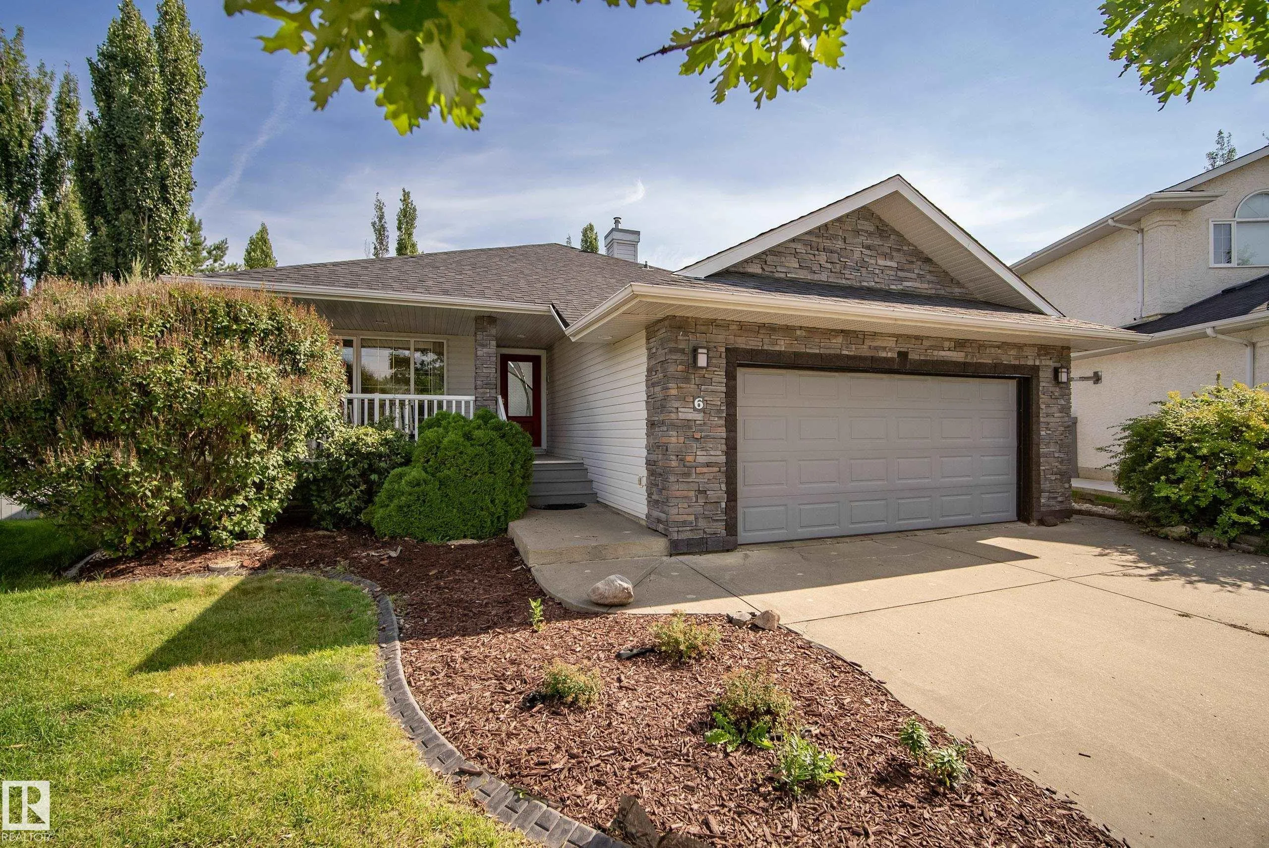 6 Hunter Place