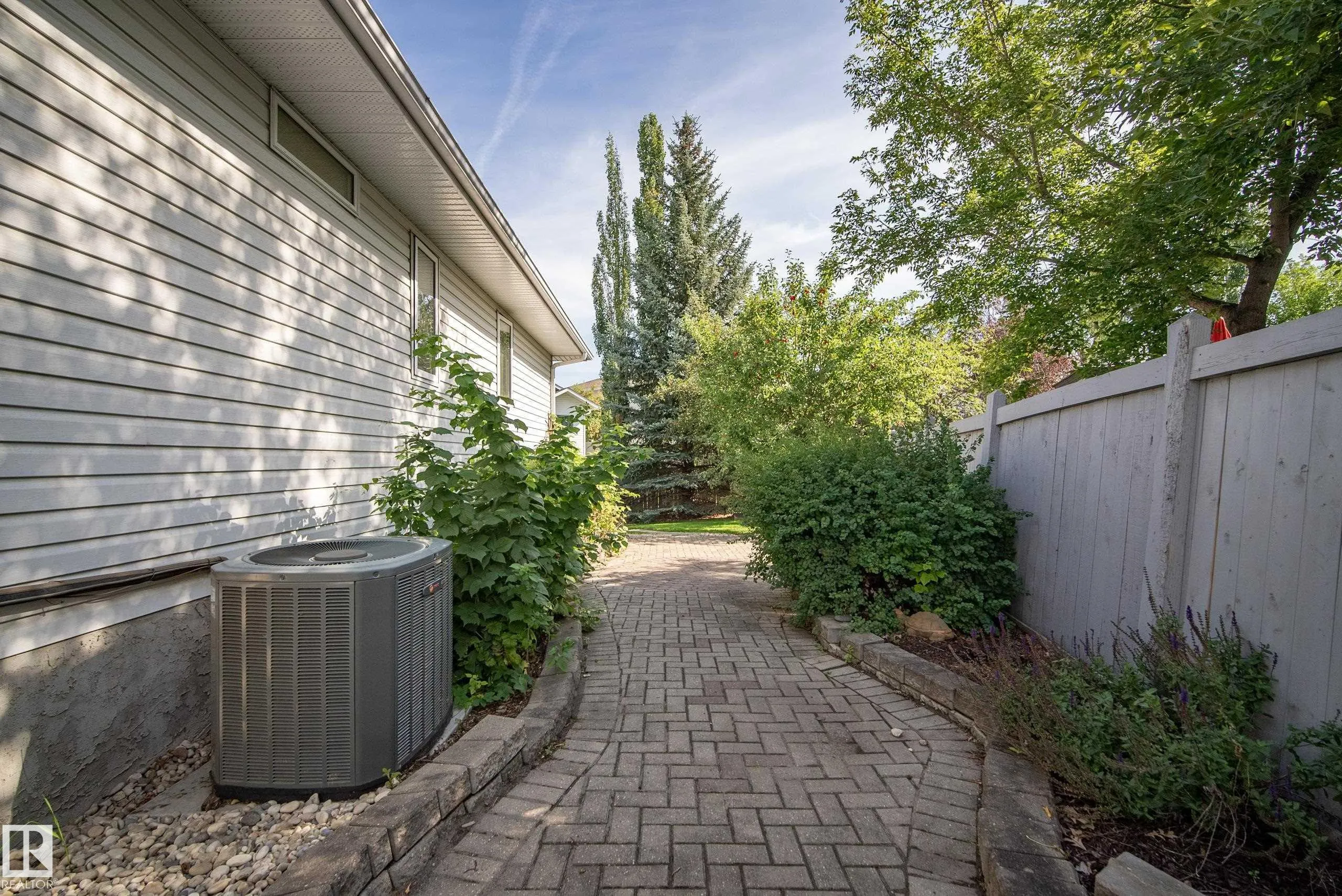 6 Hunter Place