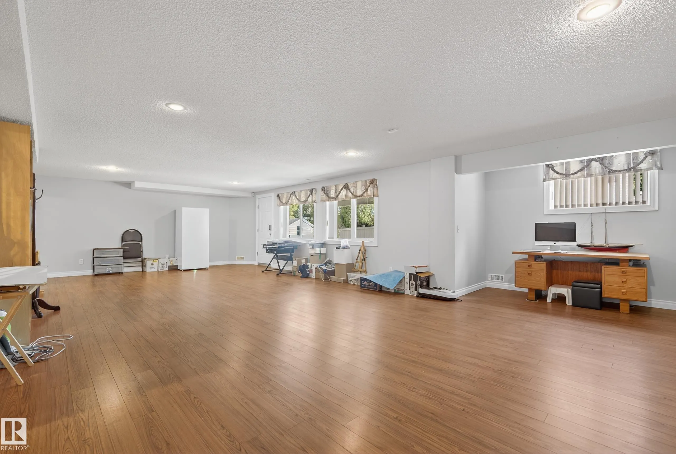 6 Hunter Place