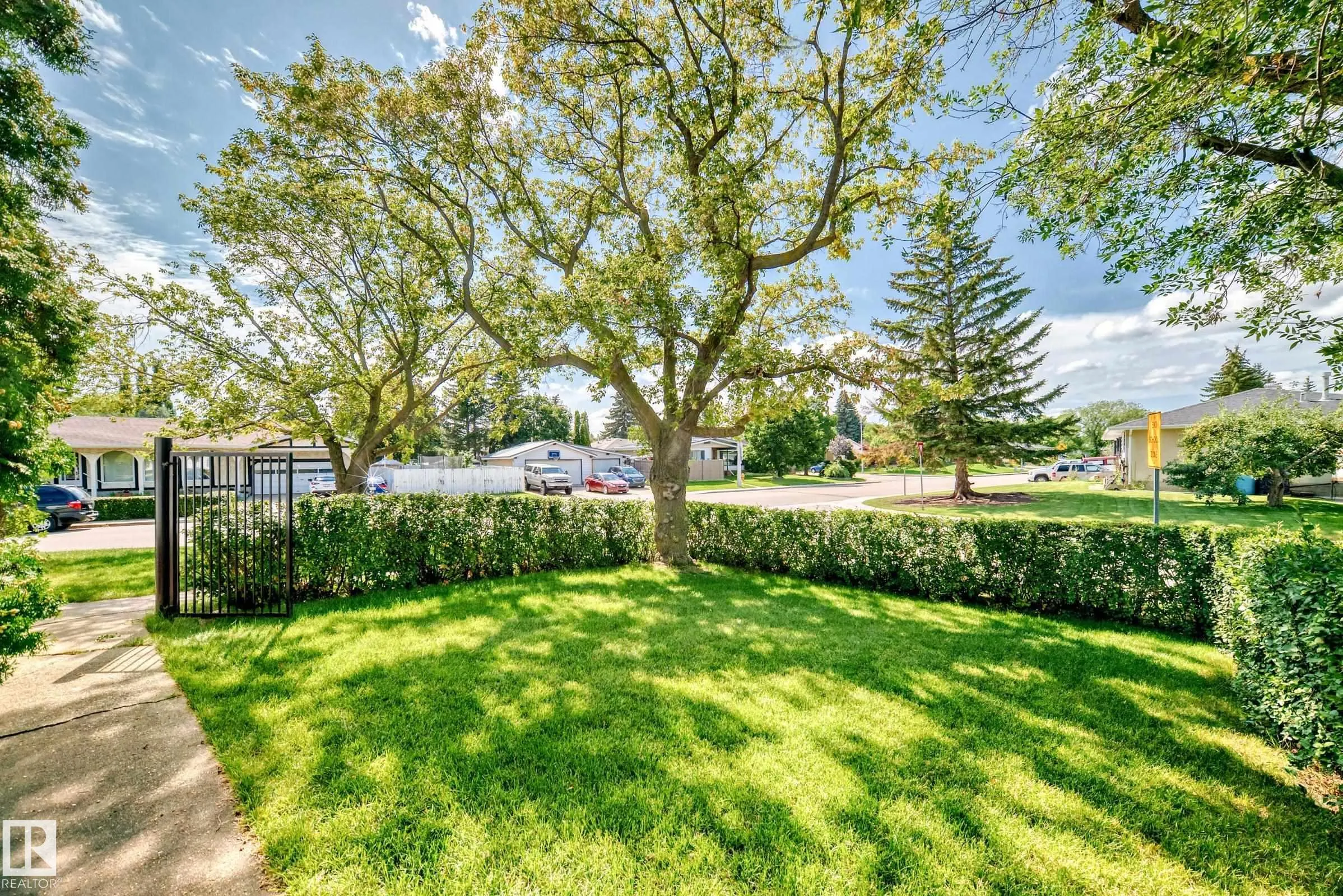 1005 STRATHCONA Drive