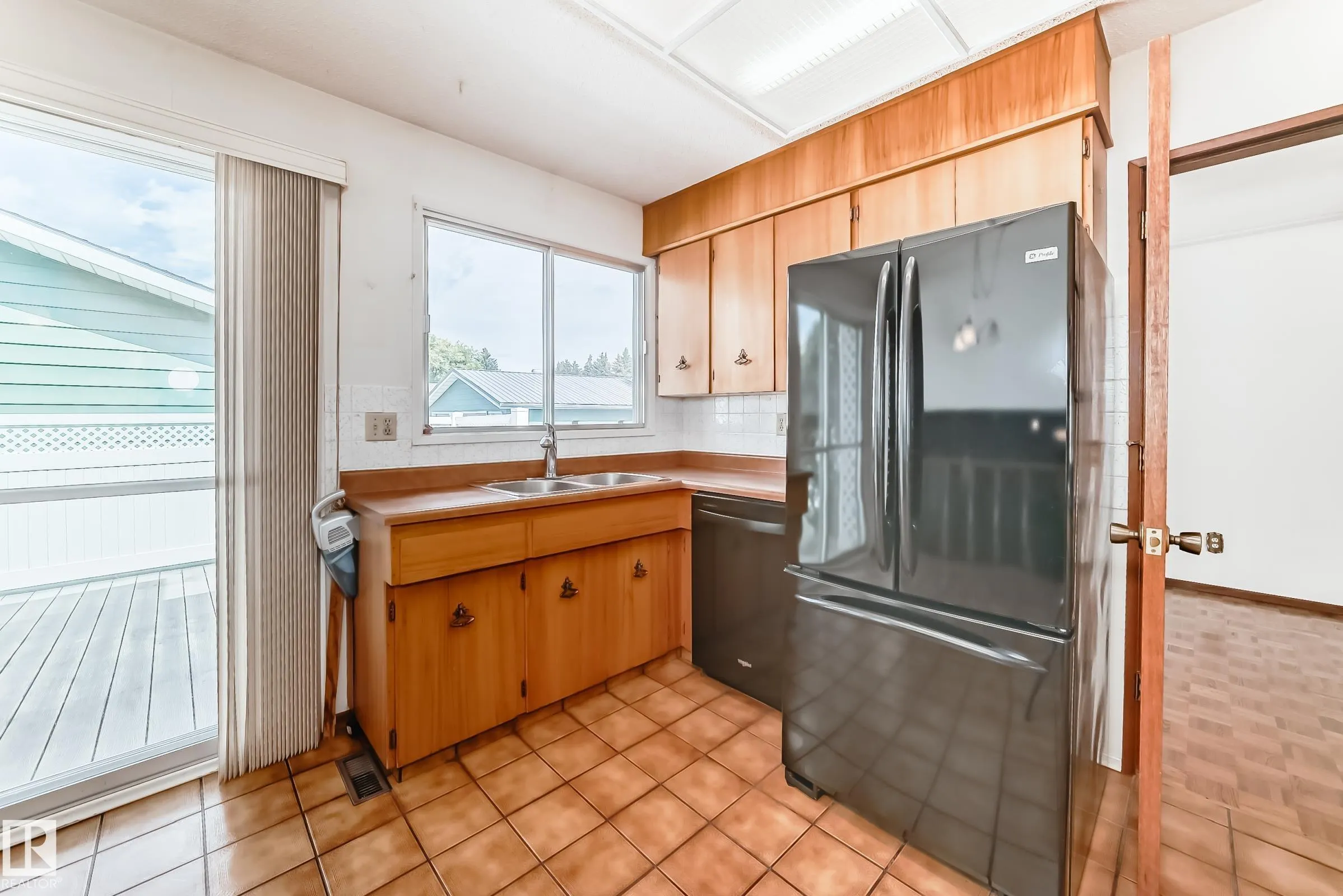 1005 STRATHCONA Drive