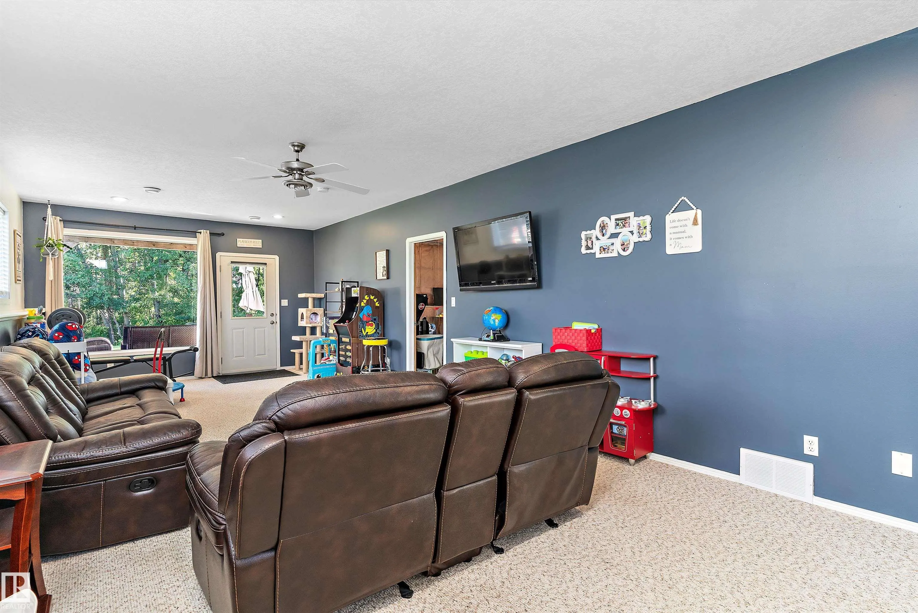 75 Willowview BV