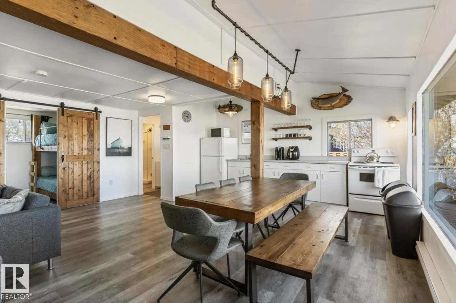 6330 Ste Anne Trail