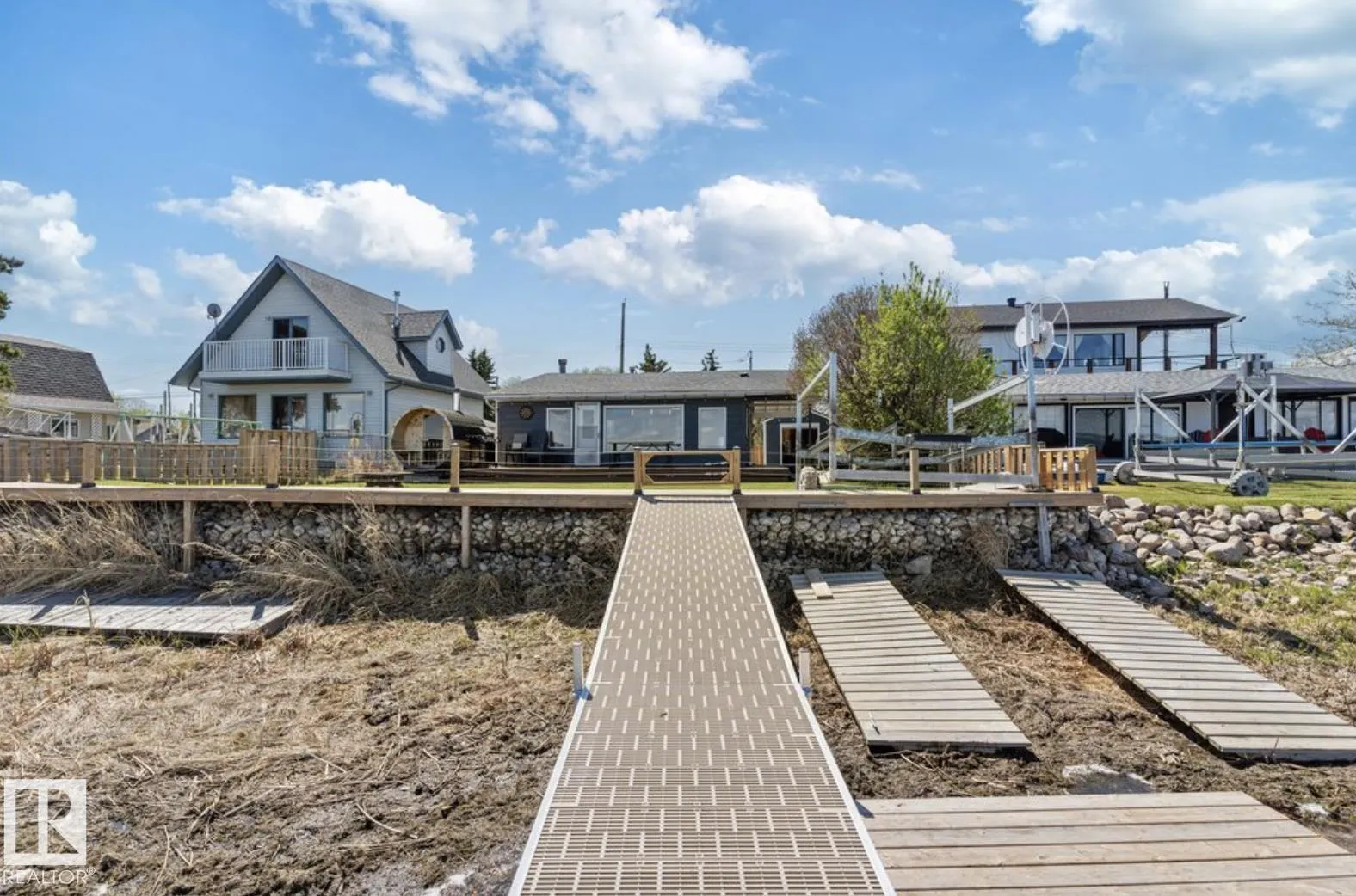 6330 Ste Anne Trail