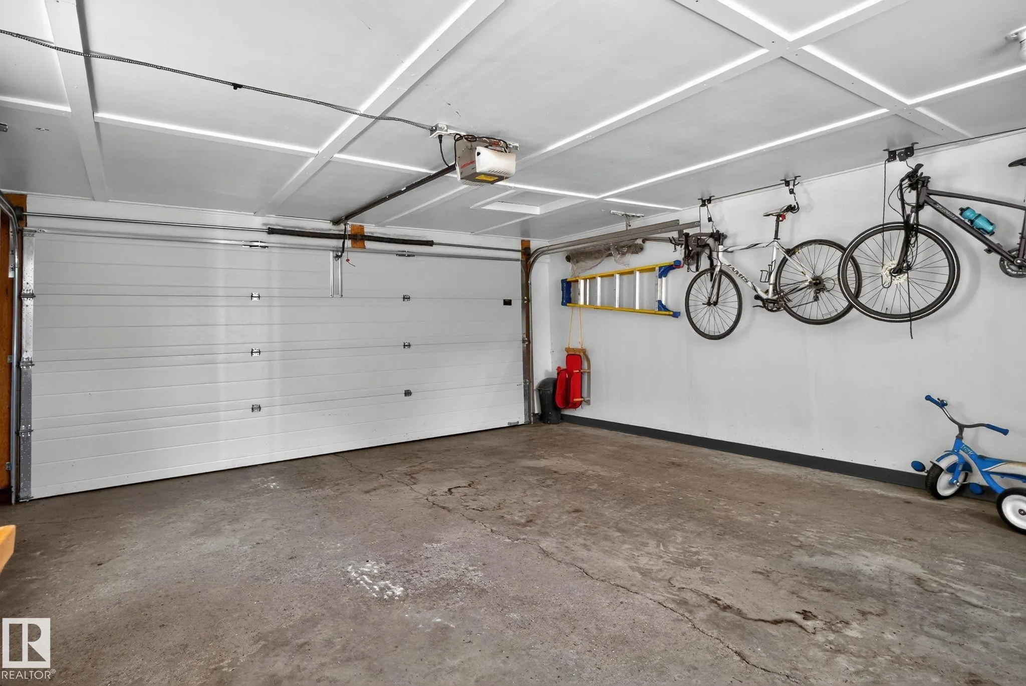9647 86 Street
