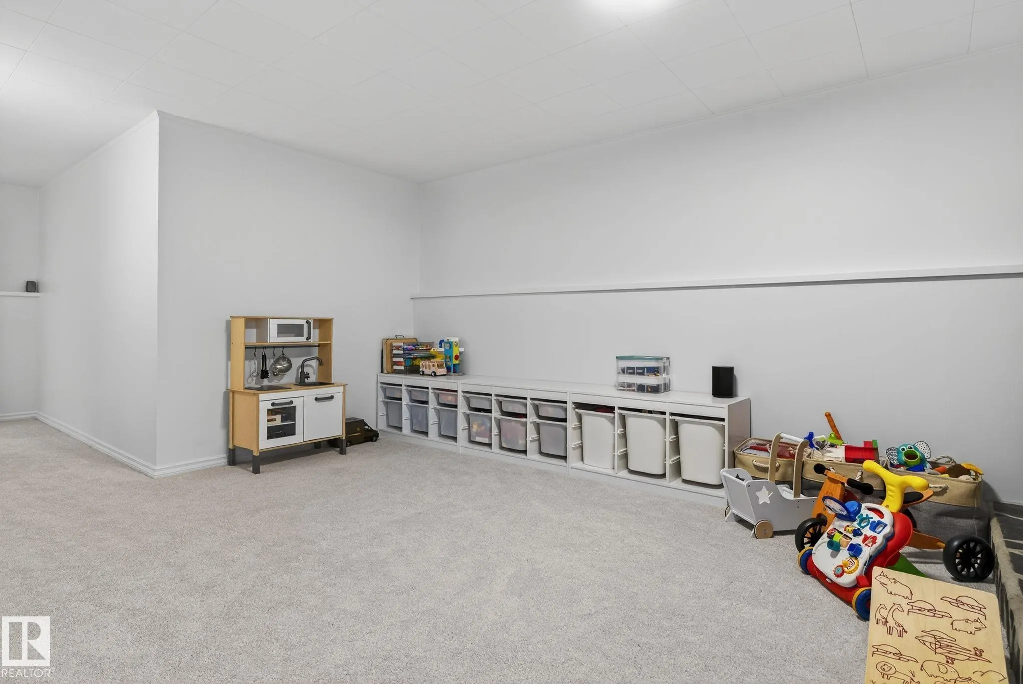 9647 86 Street