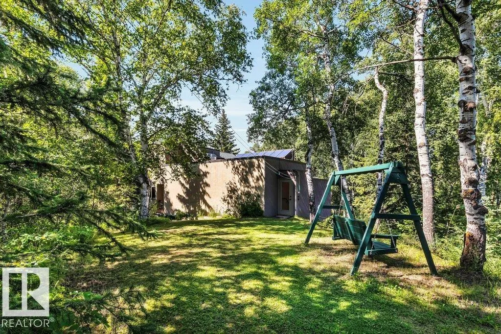 5 51028 Rge Rd 261