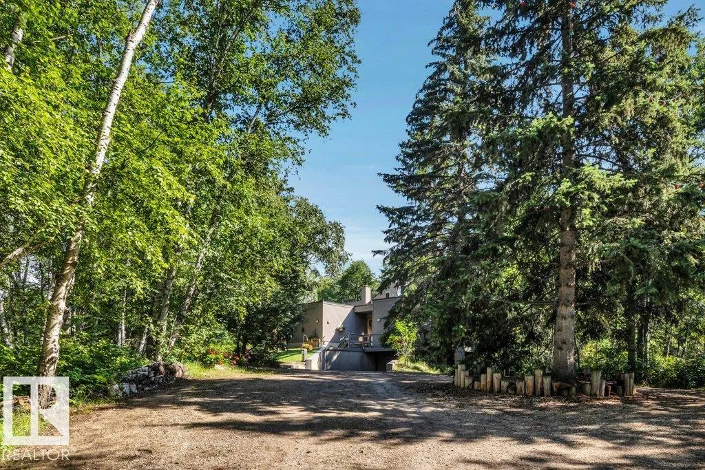 5 51028 Rge Rd 261