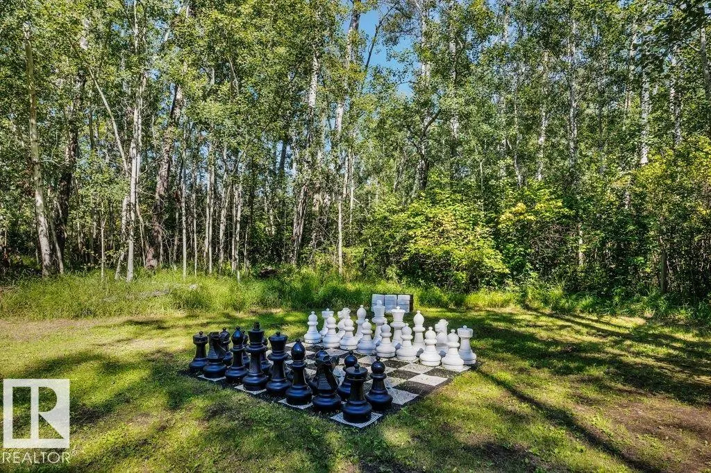 5 51028 Rge Rd 261