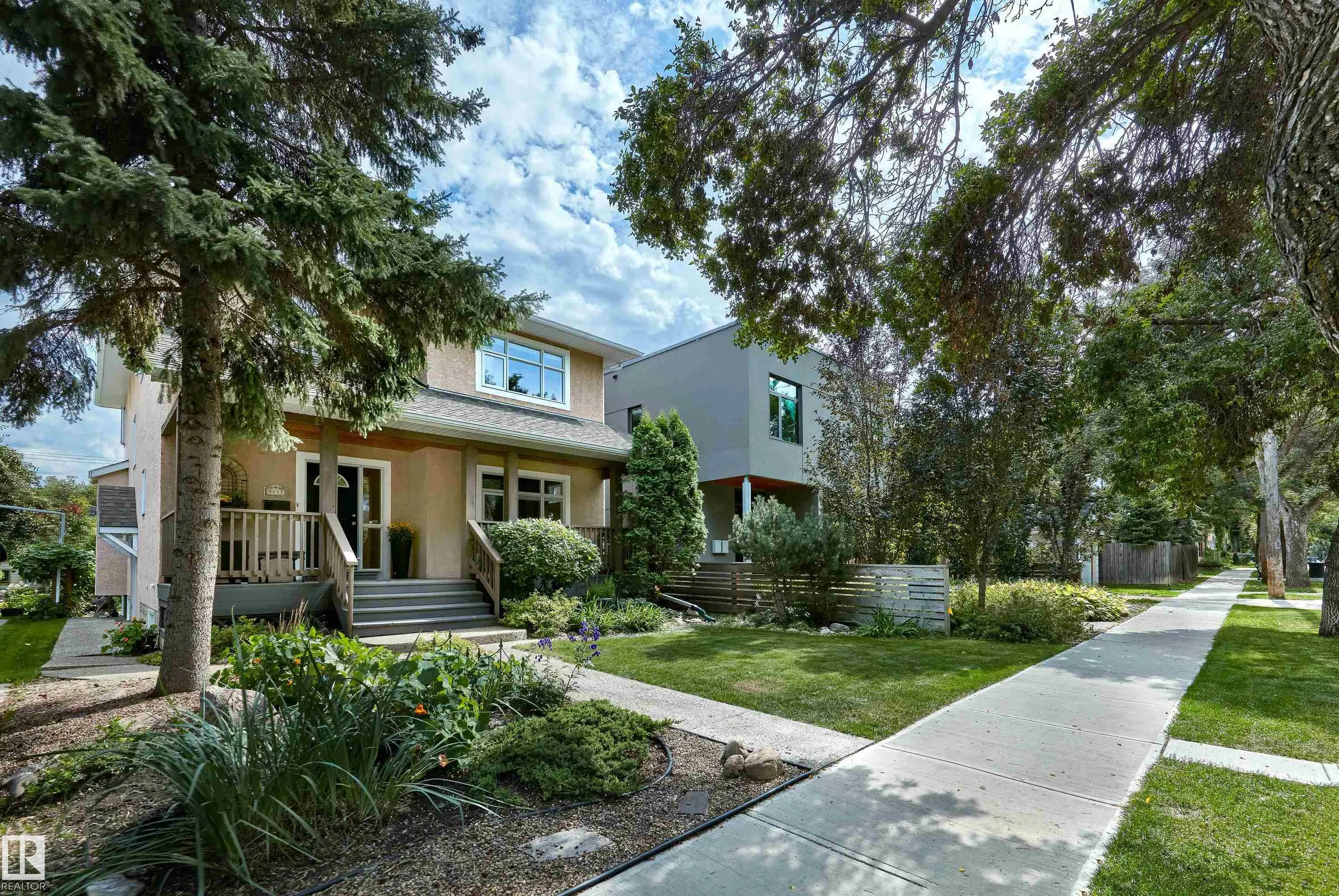 9017 98 Street