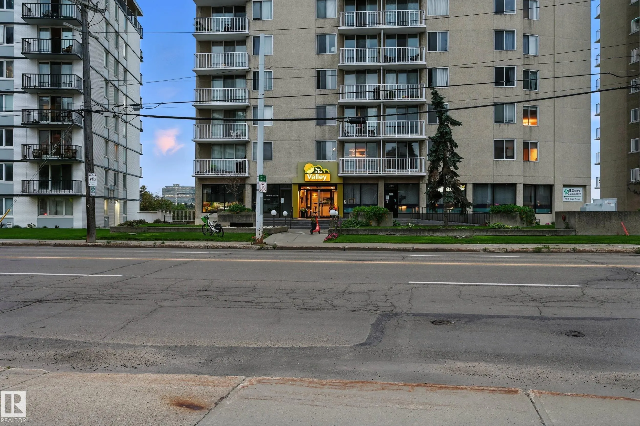 12121 JASPER Avenue