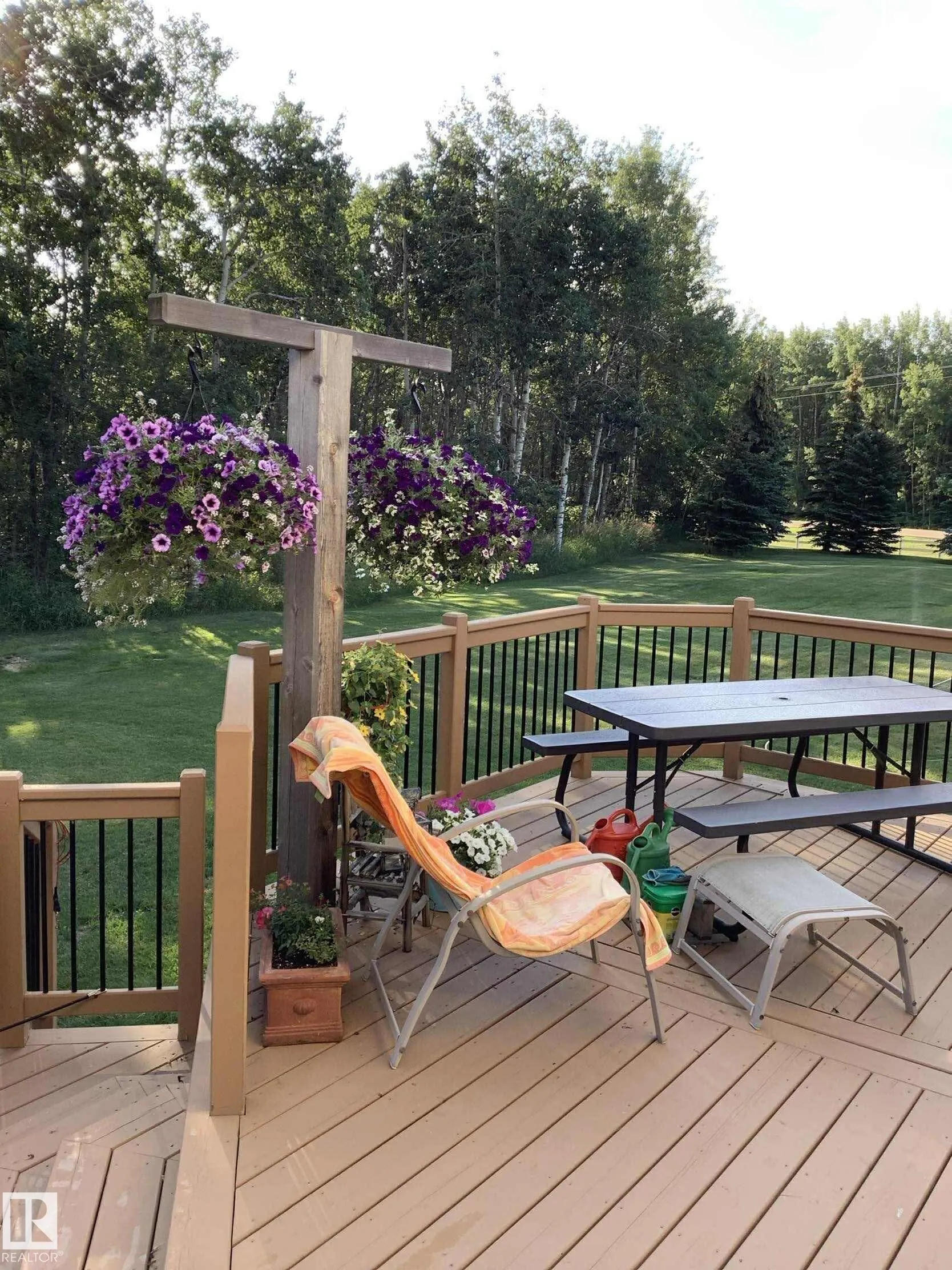 21366 TWP ROAD 530