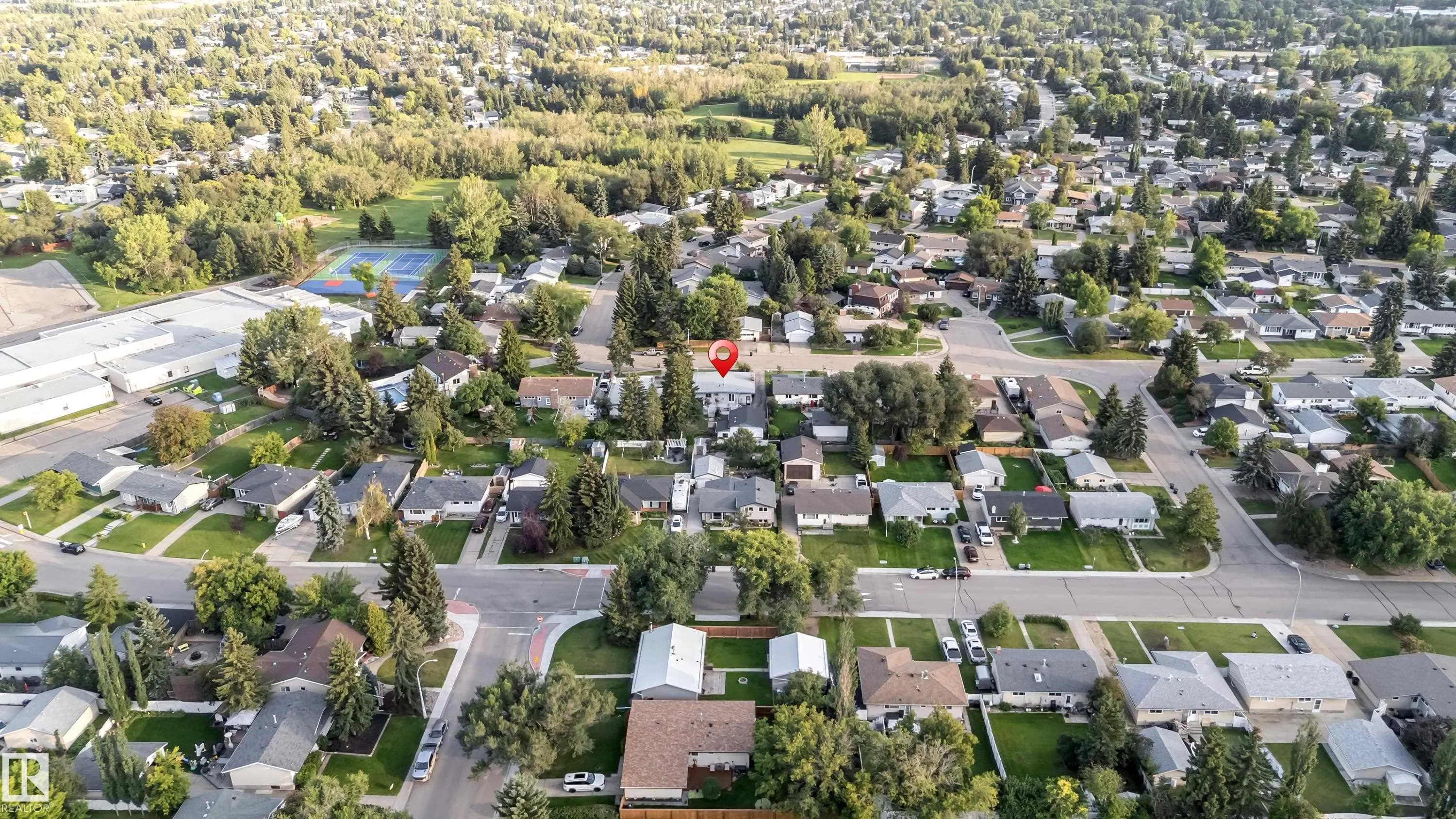 79 Garnet Cres