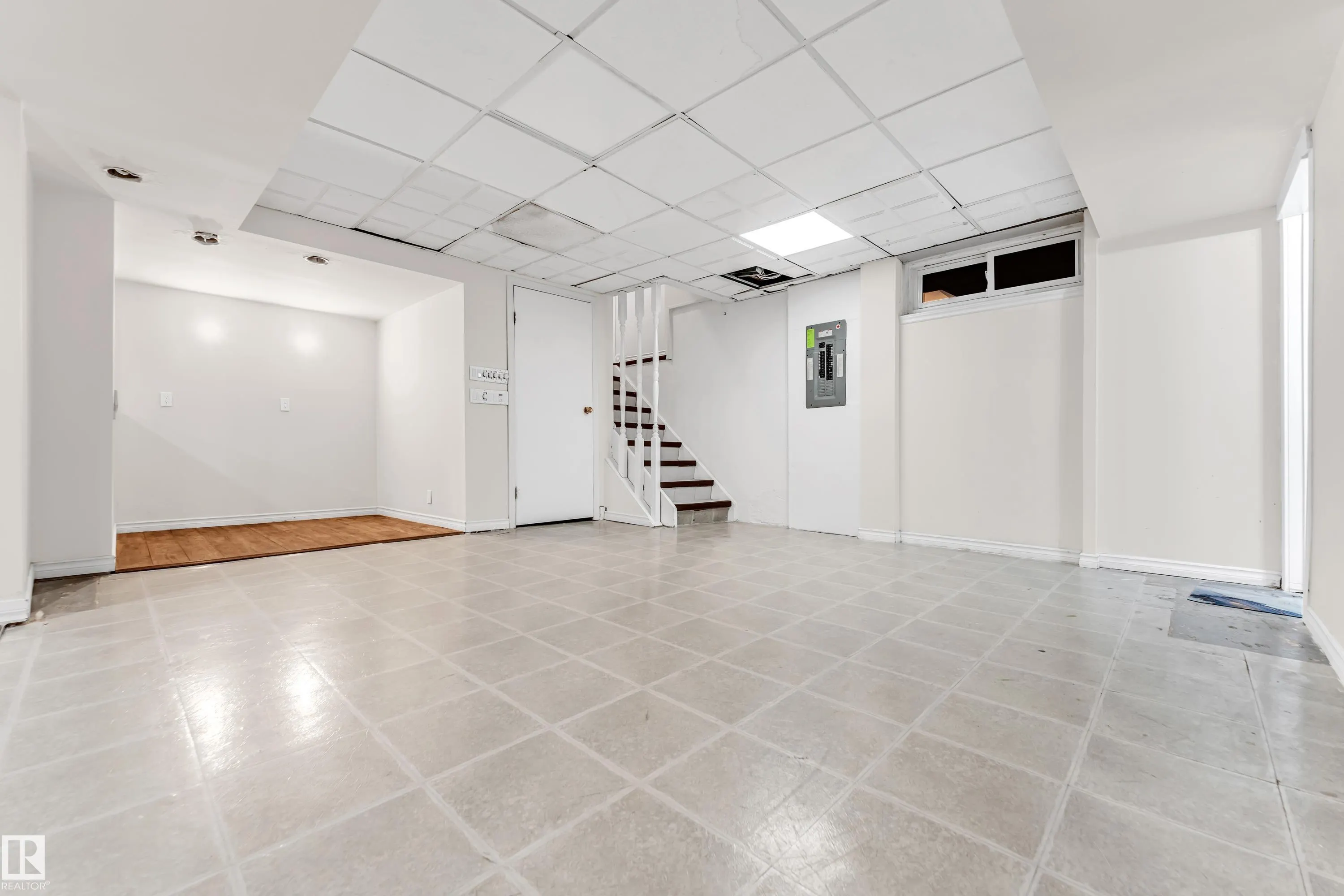 79 Garnet Cres