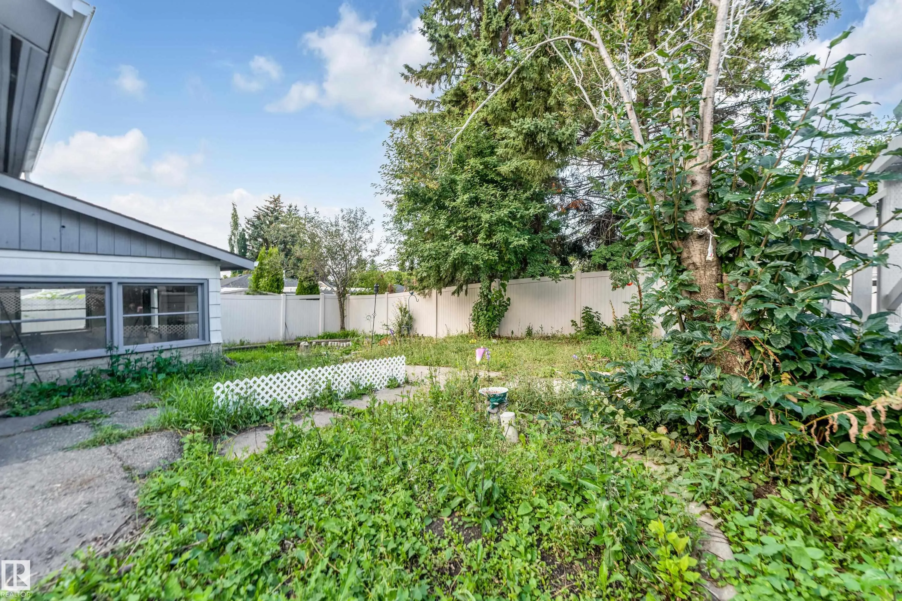 79 Garnet Cres