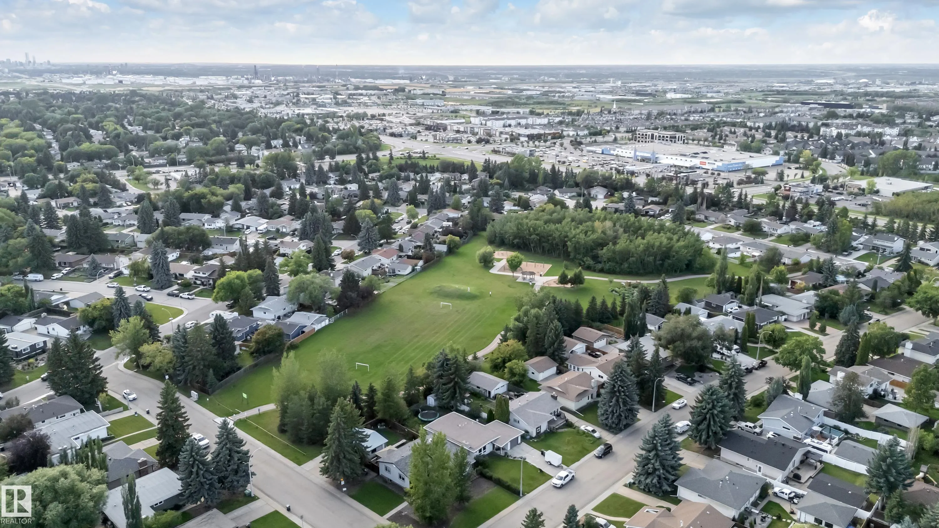 79 Garnet Cres