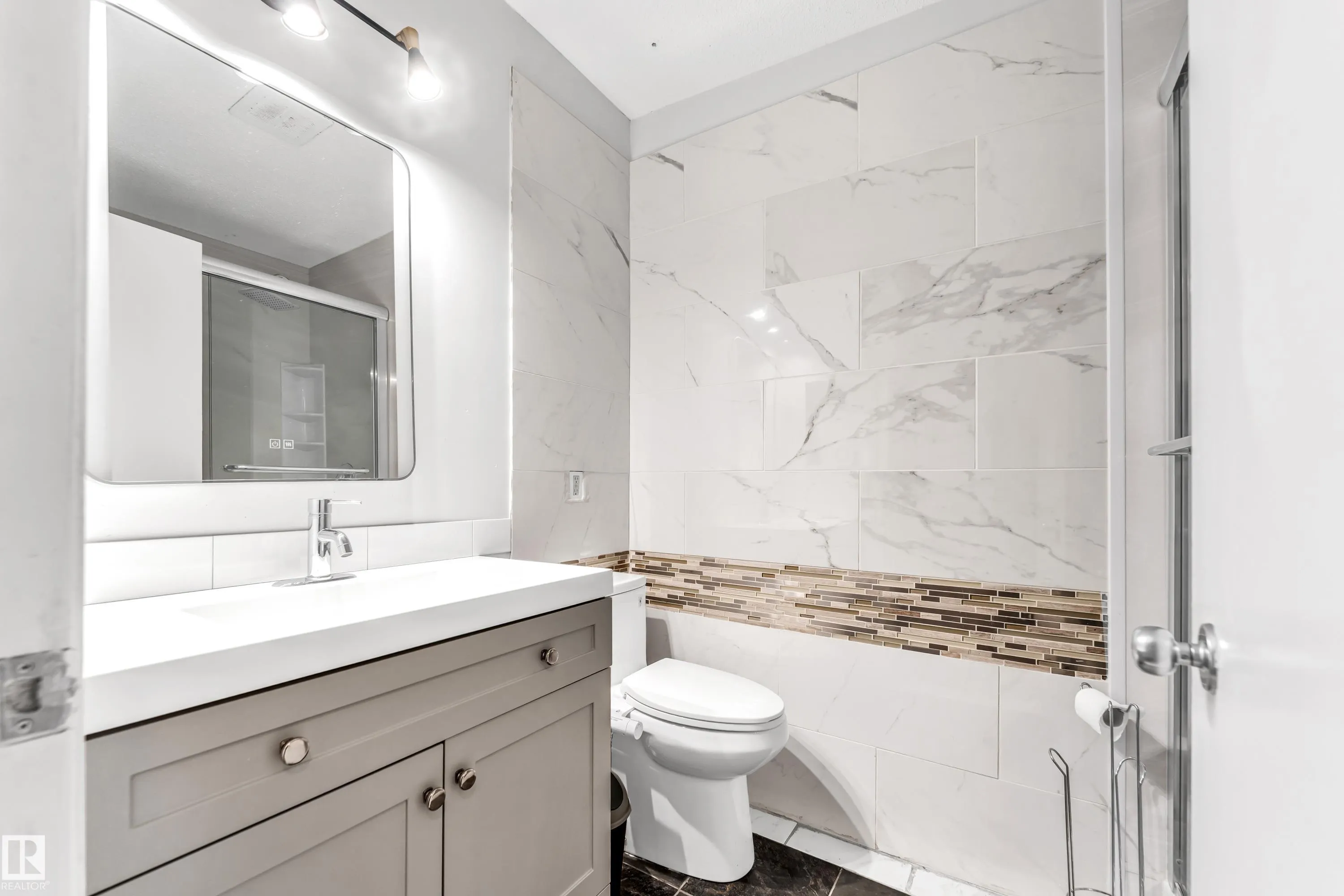 79 Garnet Cres
