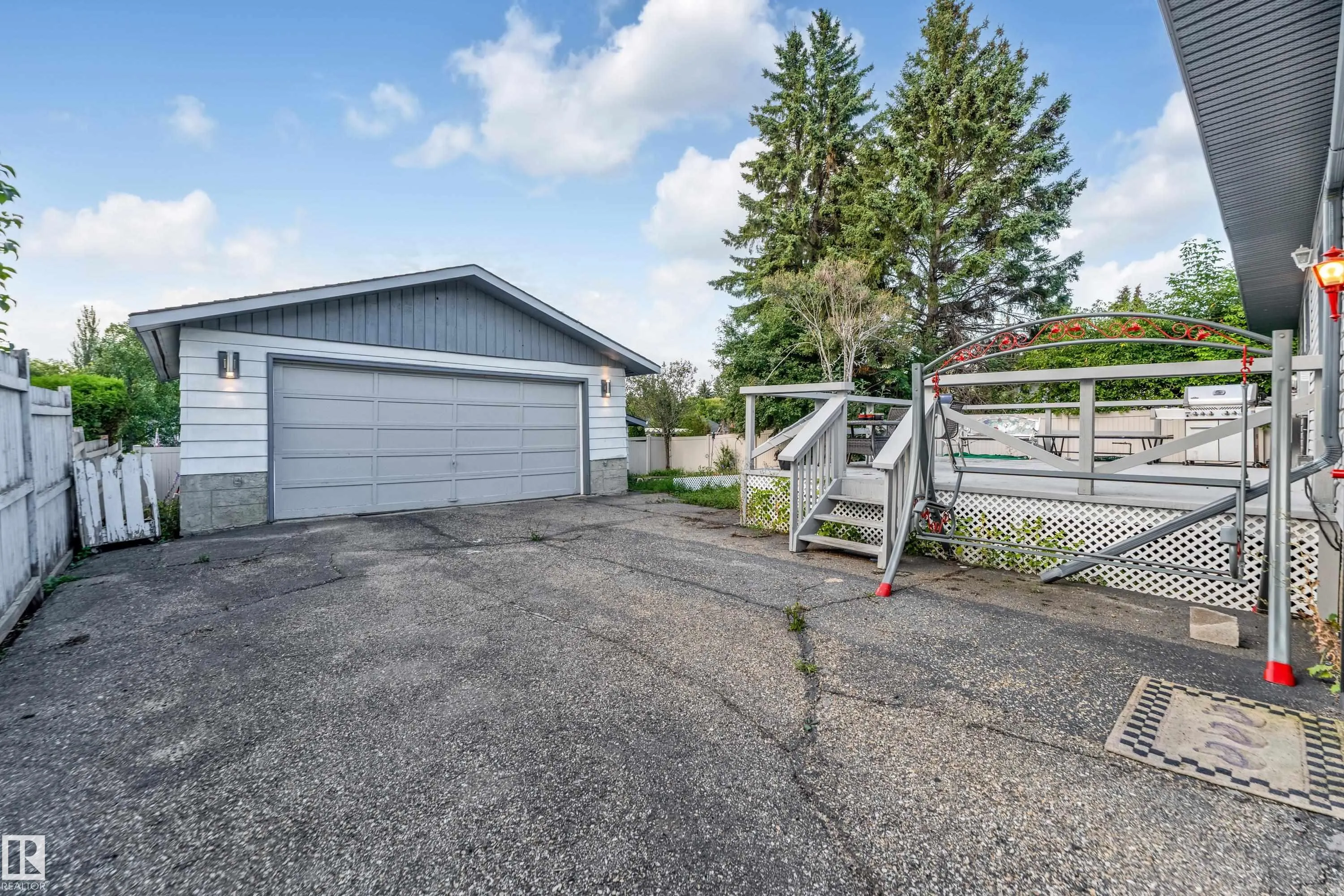 79 Garnet Cres