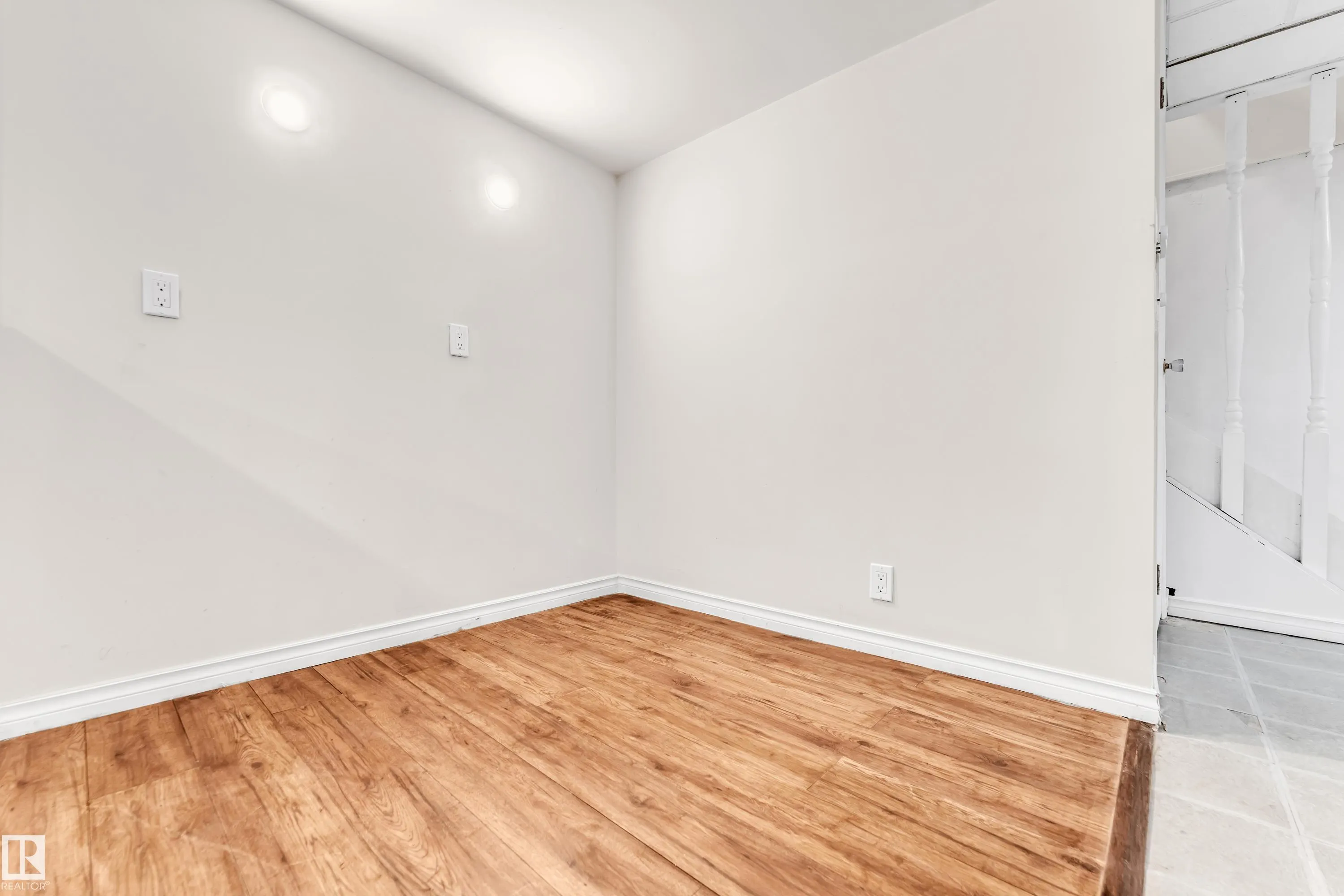 79 Garnet Cres