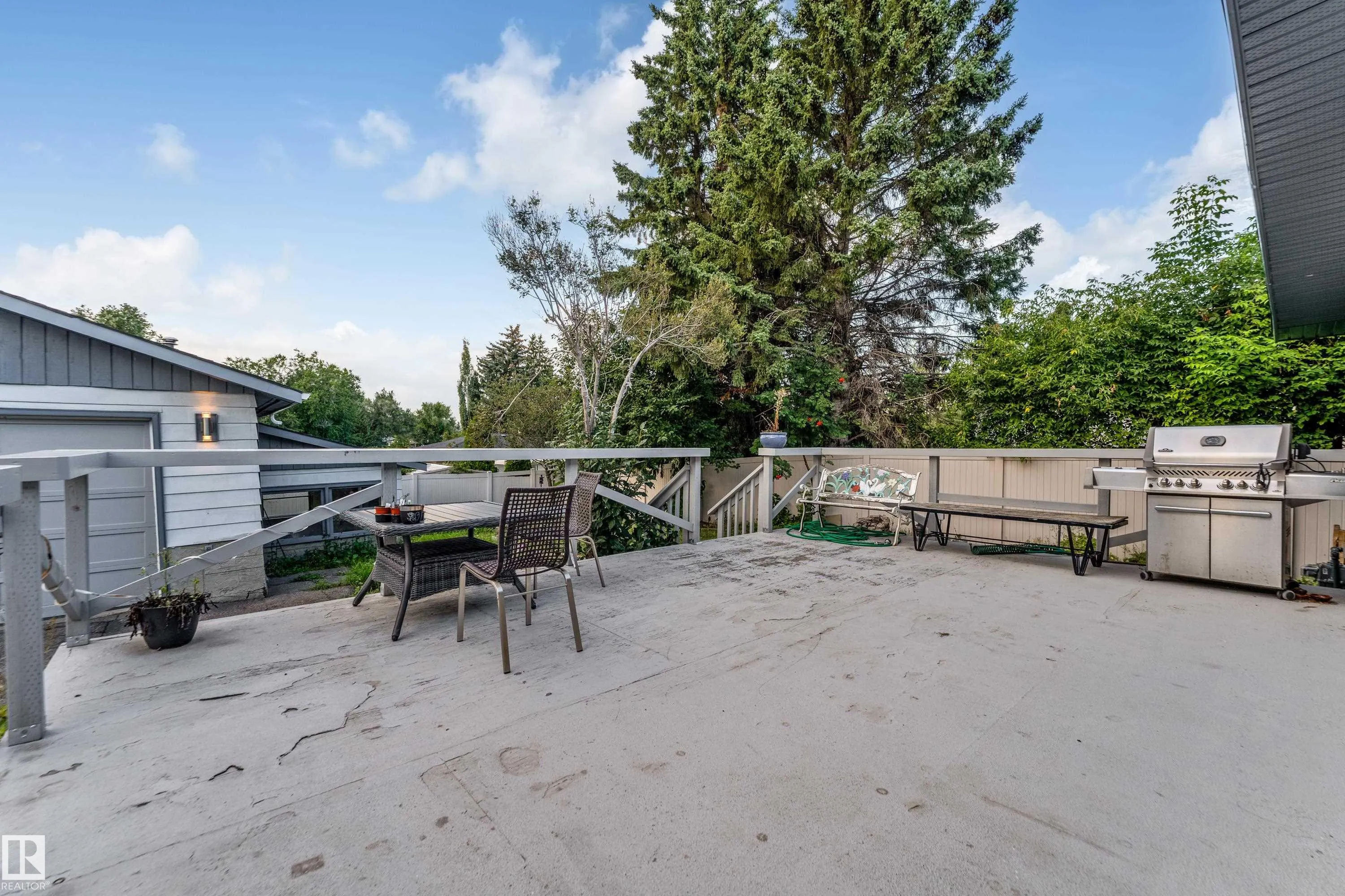 79 Garnet Cres