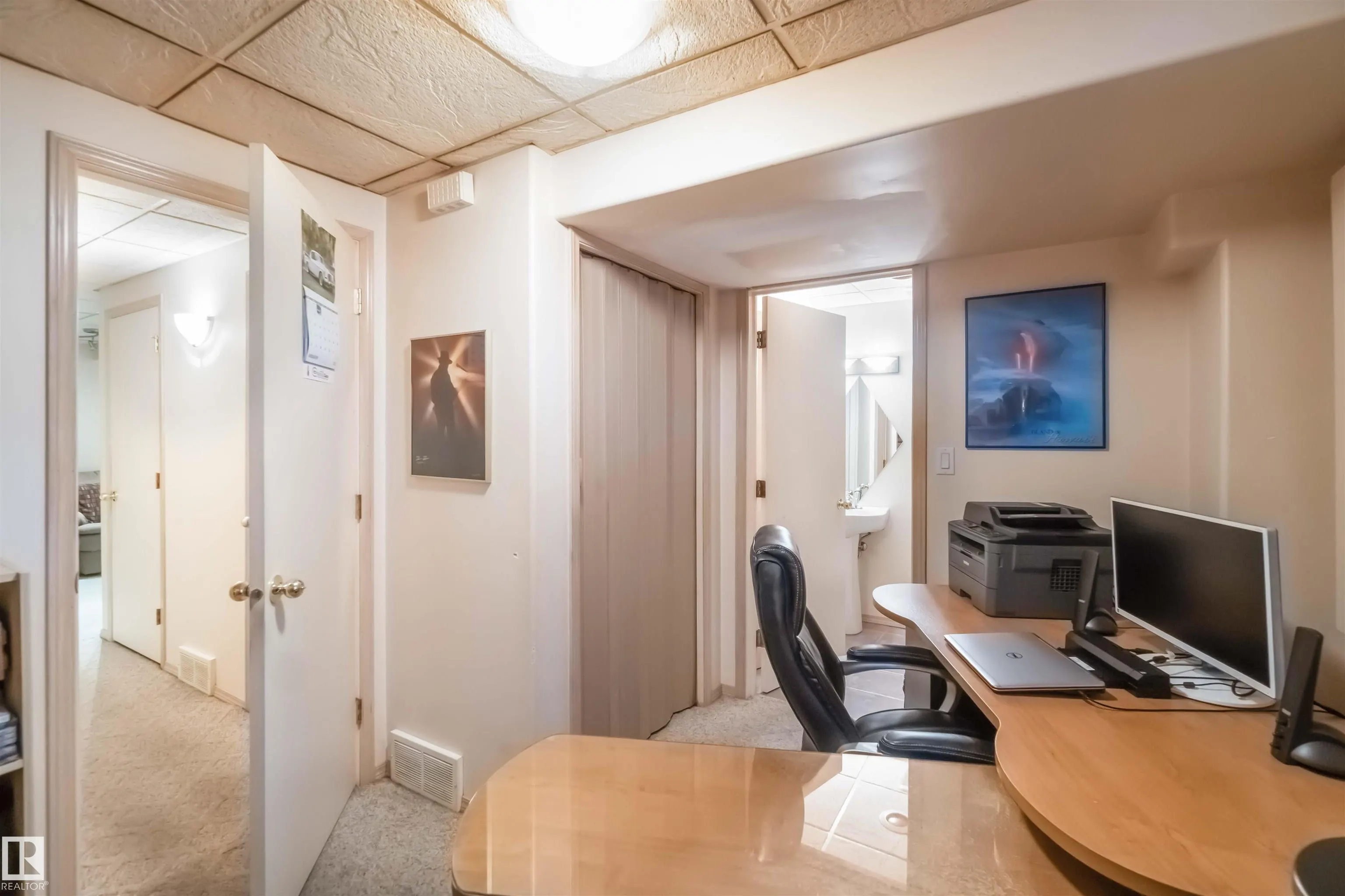 858 RYAN Place