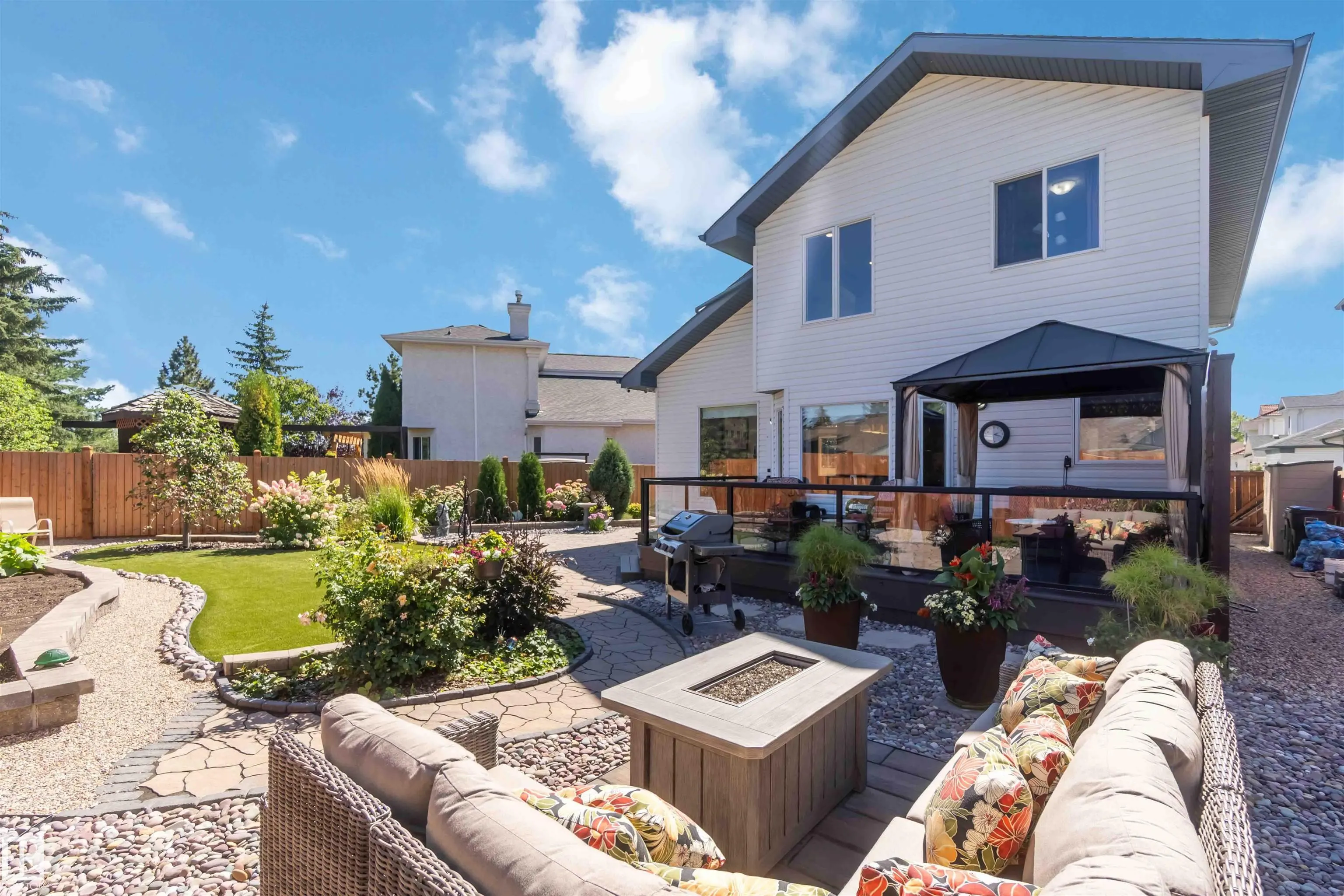858 RYAN Place