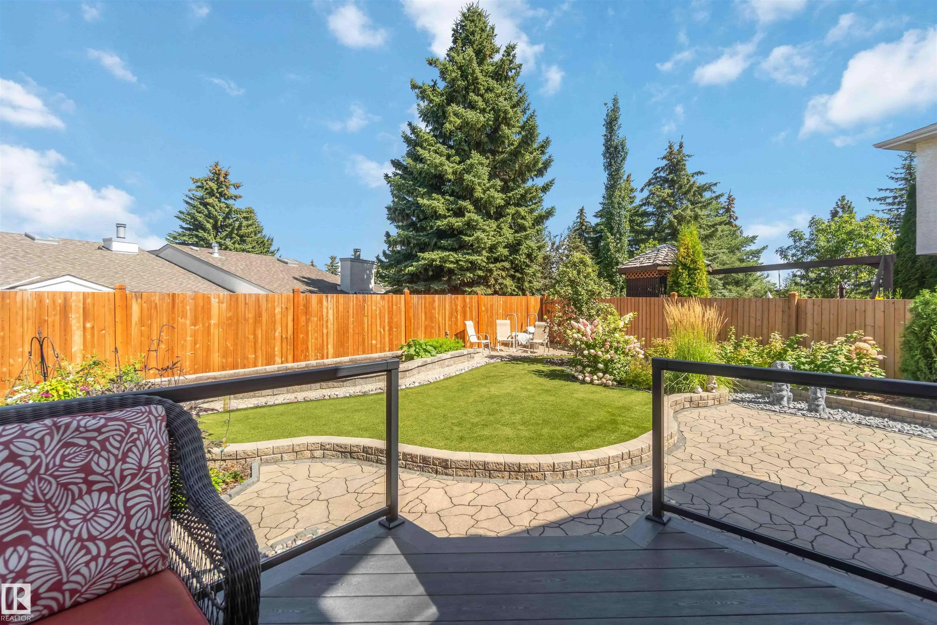 858 RYAN Place