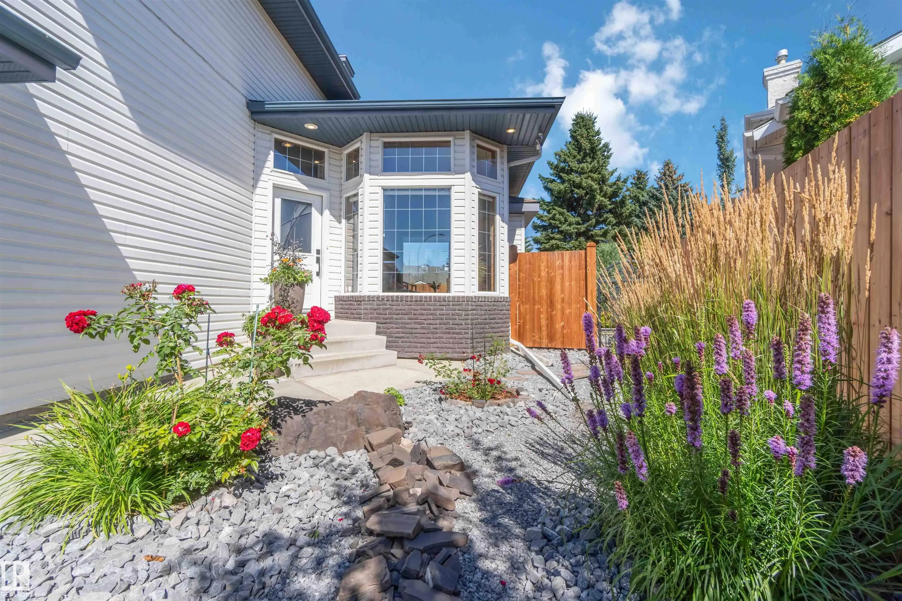 858 RYAN Place