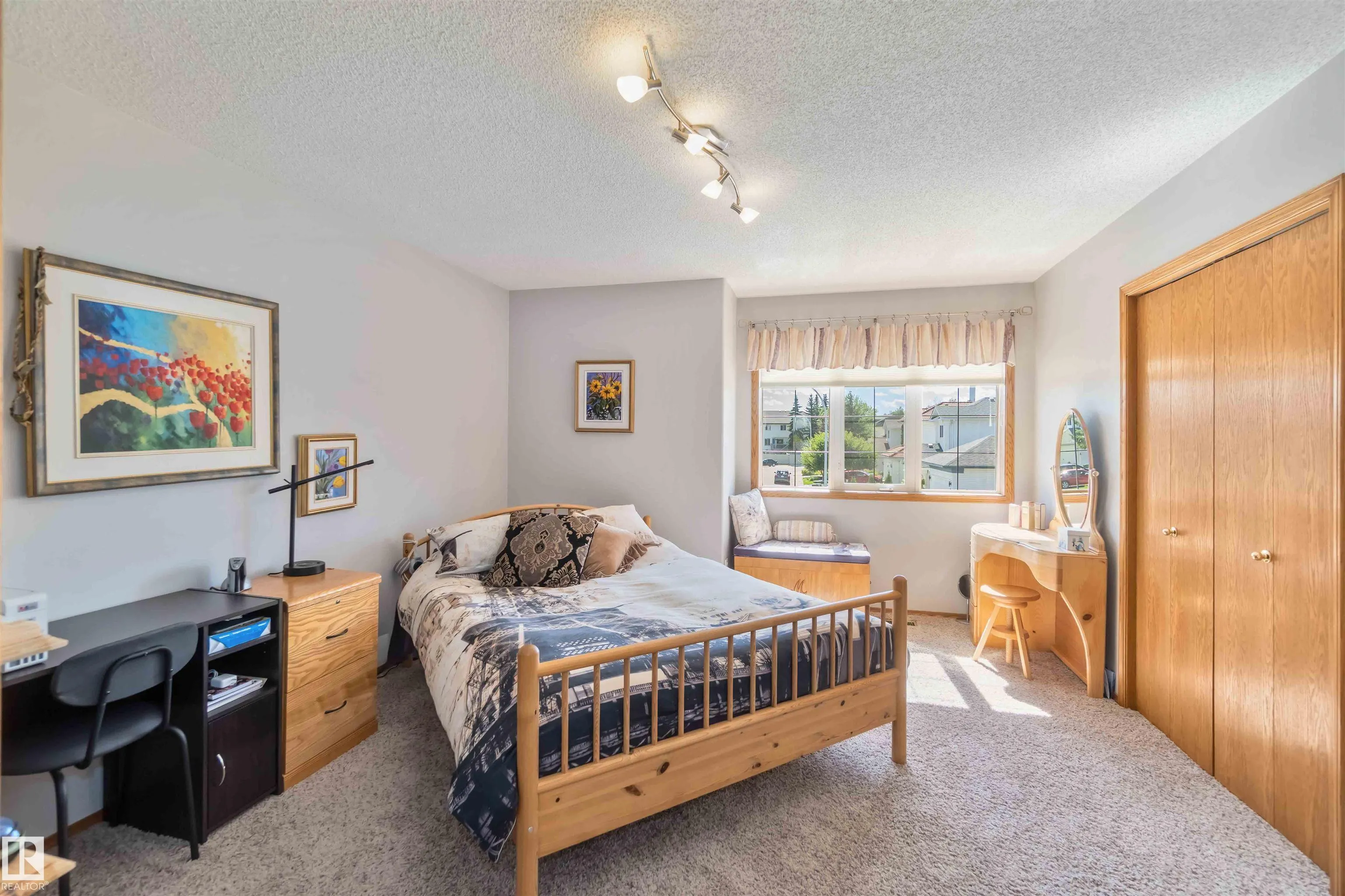 858 RYAN Place