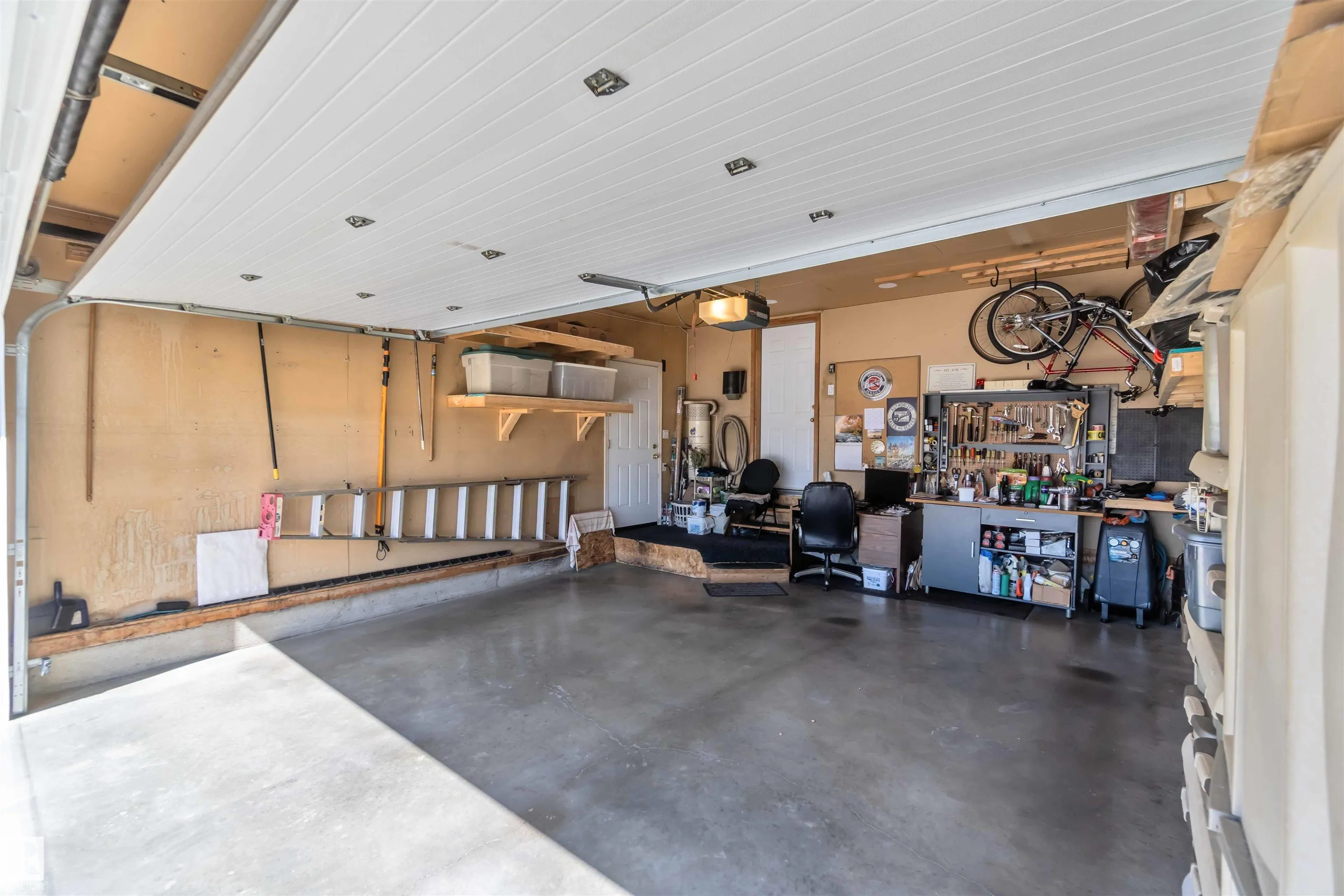 858 RYAN Place