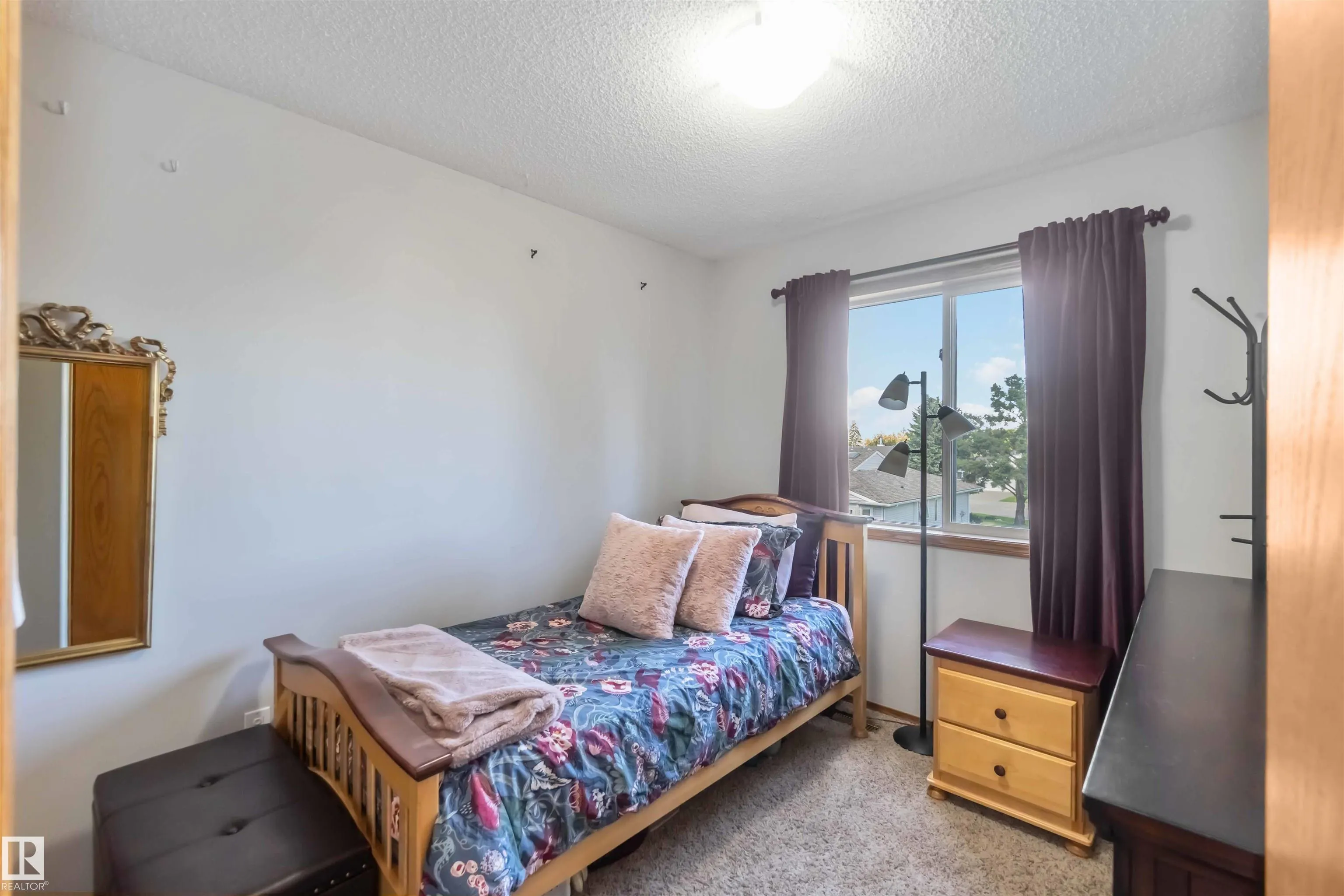858 RYAN Place