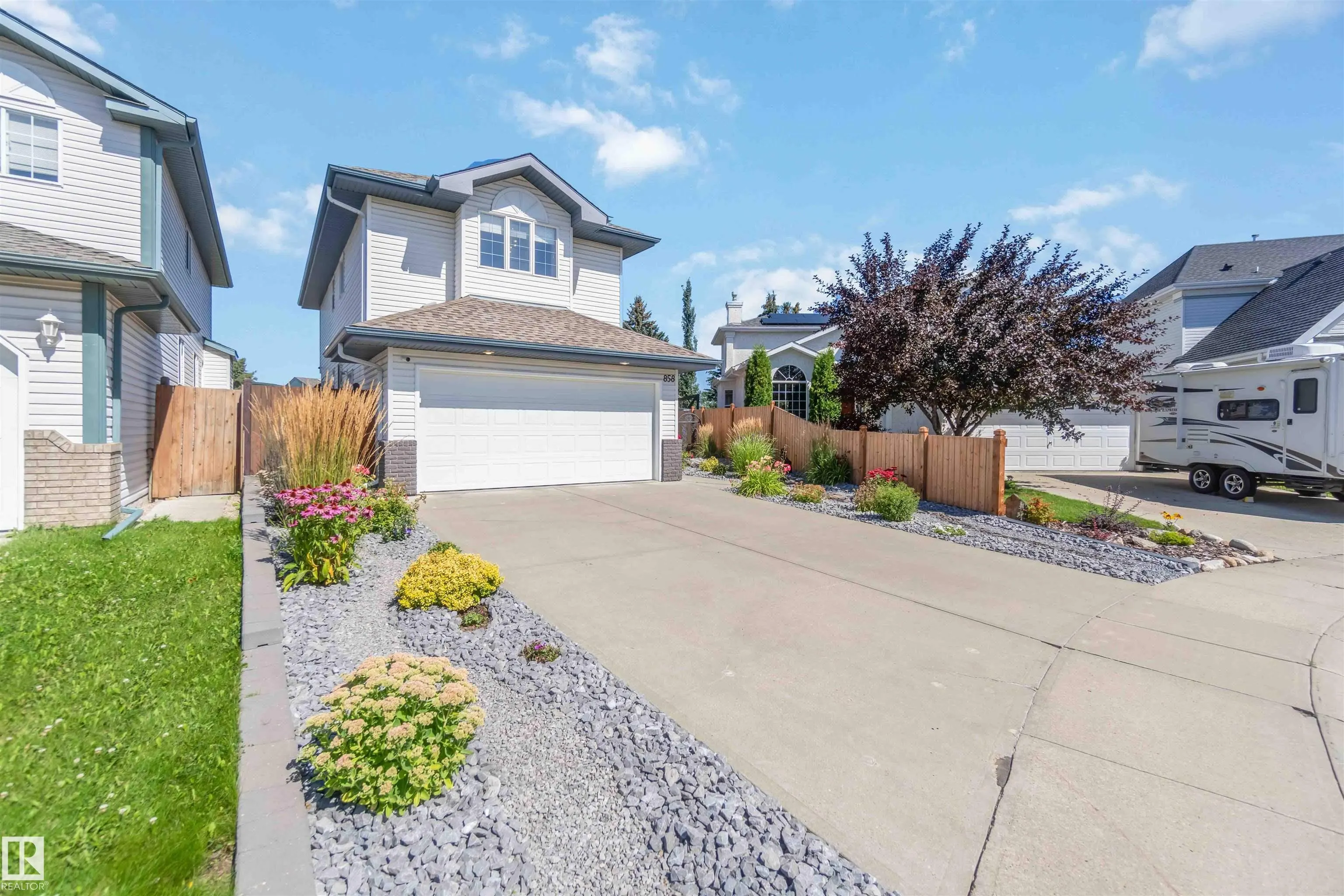 858 RYAN Place